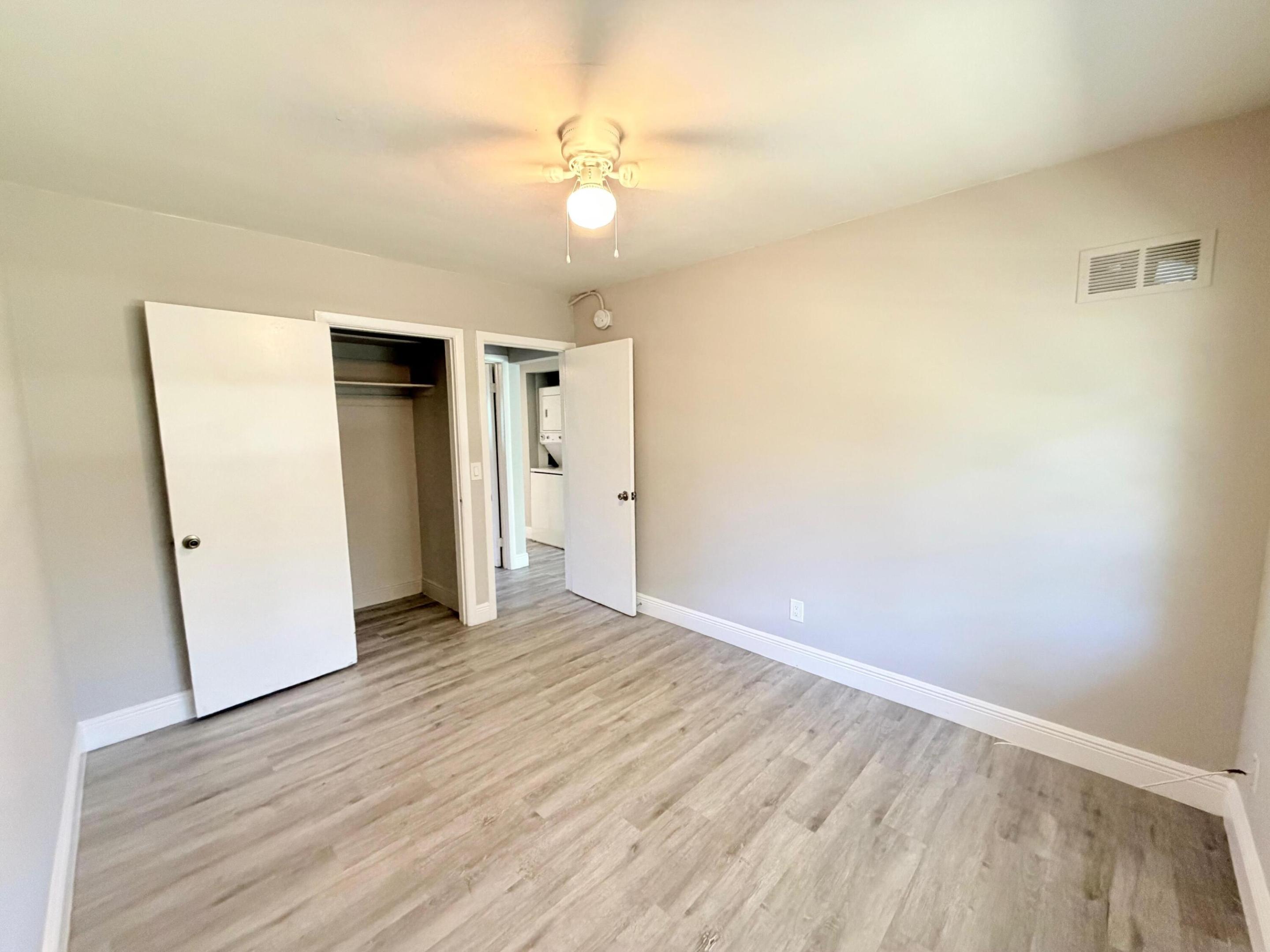 CLOWS - Residential Lease