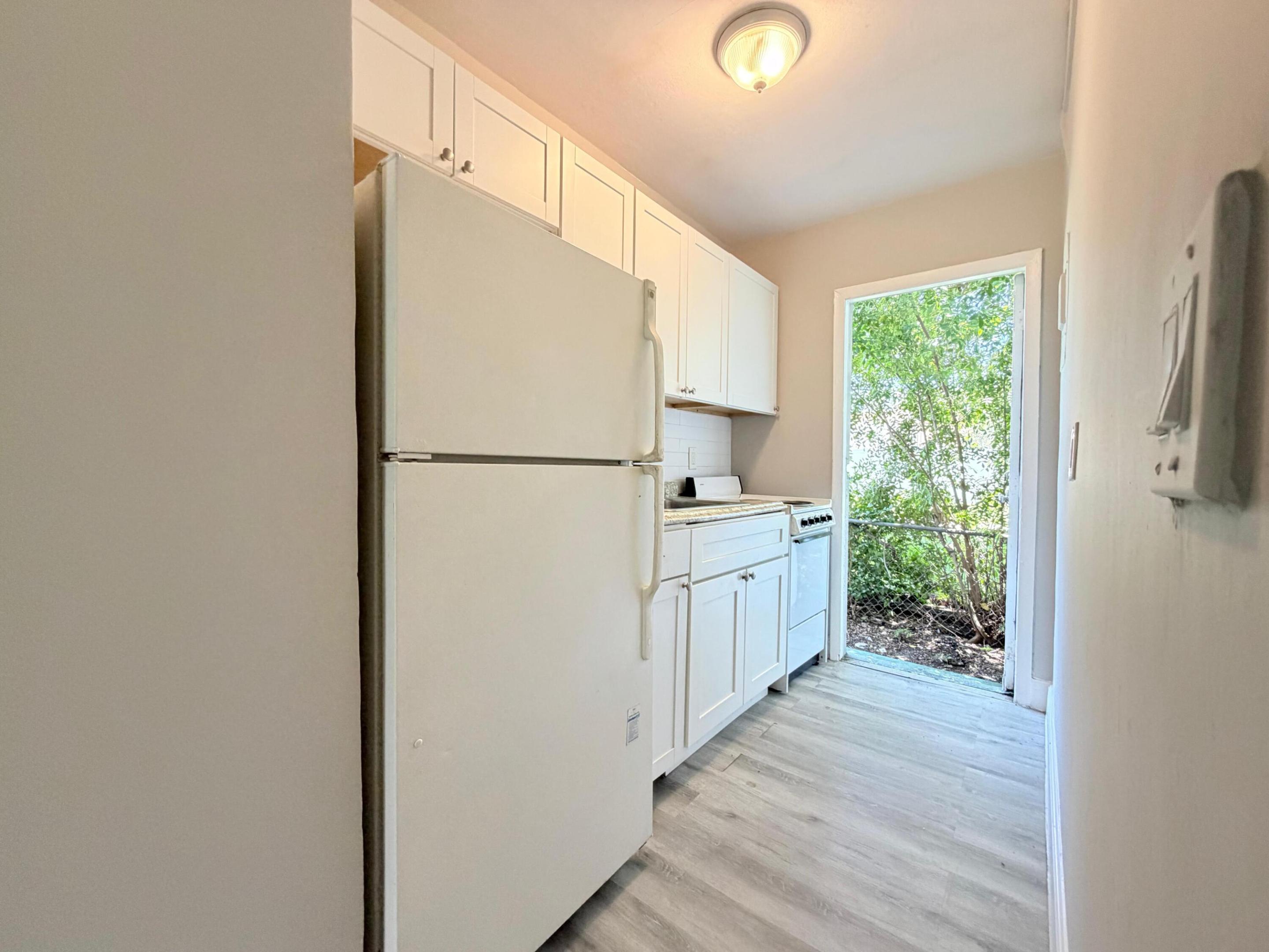 CLOWS - Residential Lease