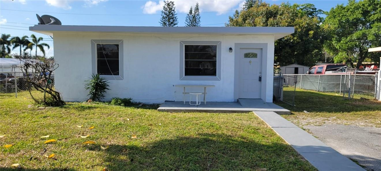 Great opportunity for investors or first-time homebuyers to own this 2 bedrooms 1 bathroom in one of Broward Counties' emerging neighborhoods Collier City. Pompano Beach is popping and there is plenty of development happening. This property is located minutes from the I95, the Innovation District, the beach, and much more. Hurry hurry this one will not last!!!