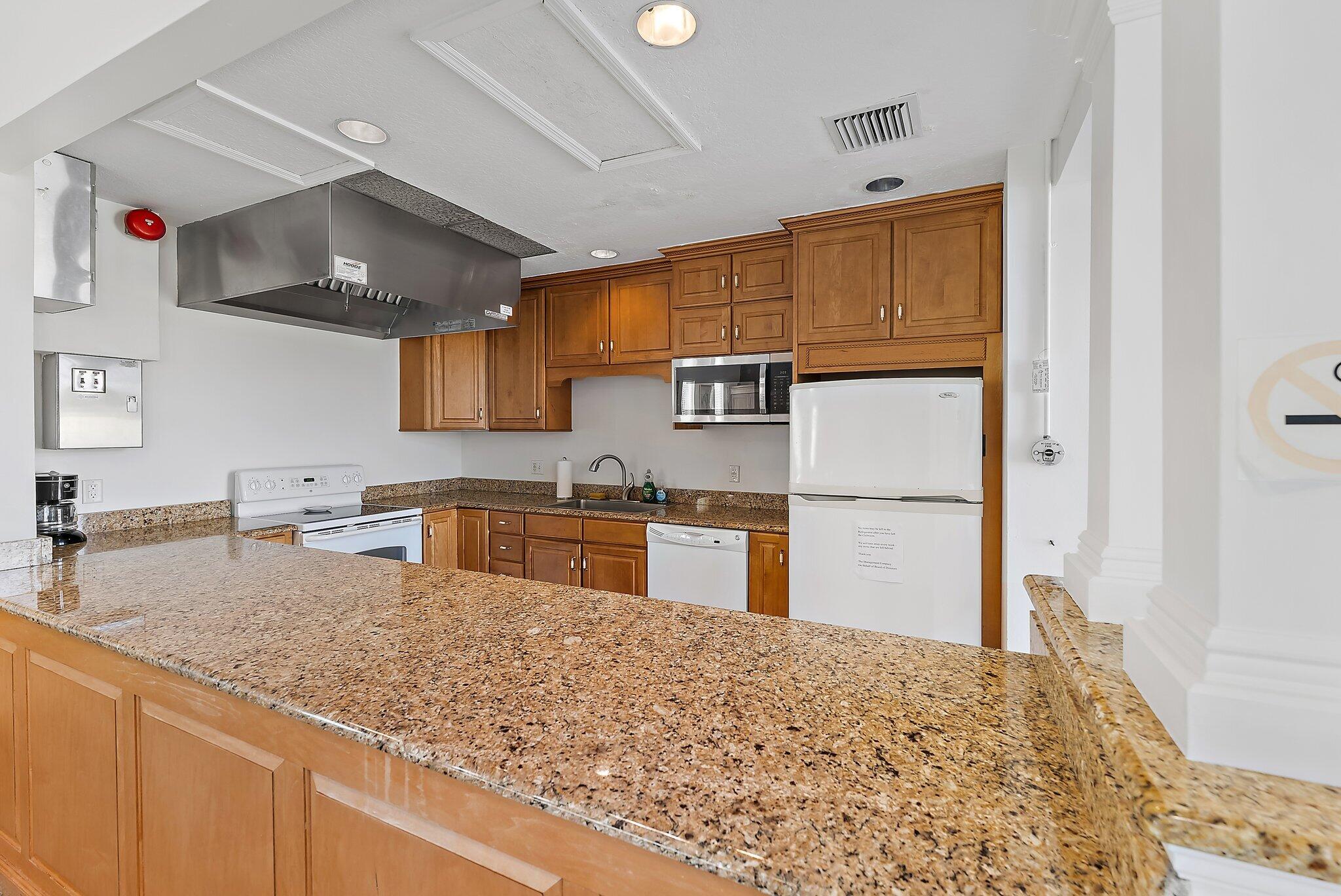 SAND DOLLAR NORTH CONDOMINIUM - Residential