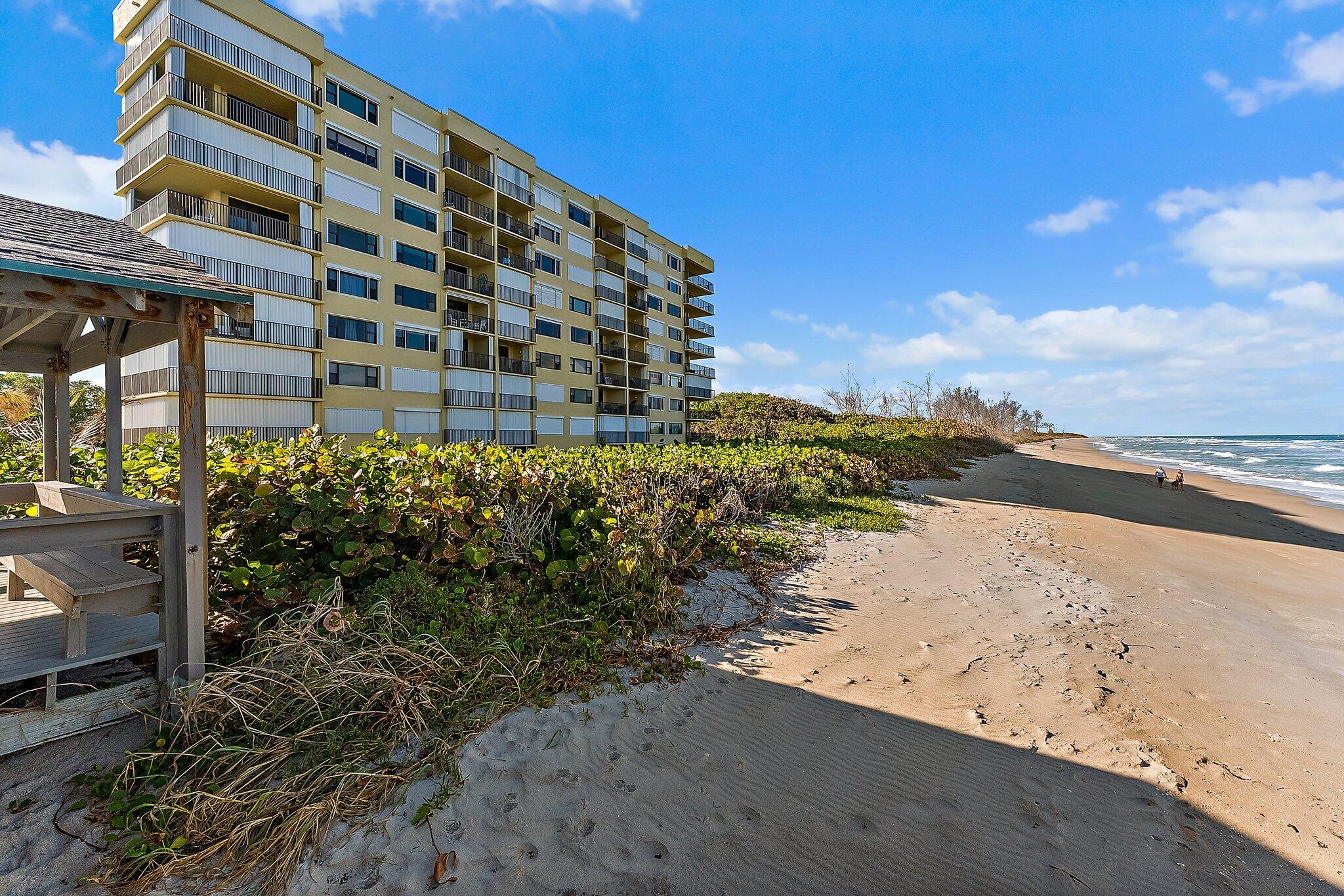 SAND DOLLAR NORTH CONDOMINIUM - Residential