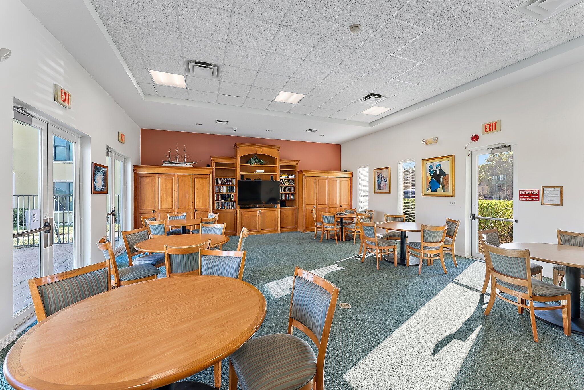 SAND DOLLAR NORTH CONDOMINIUM - Residential