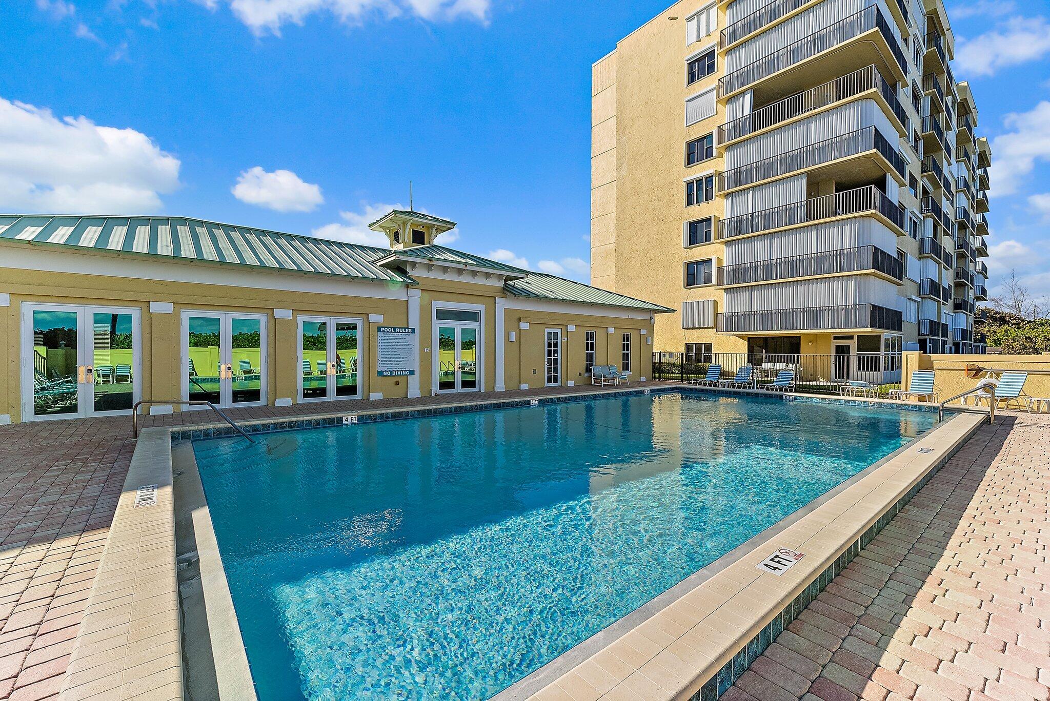SAND DOLLAR NORTH CONDOMINIUM - Residential