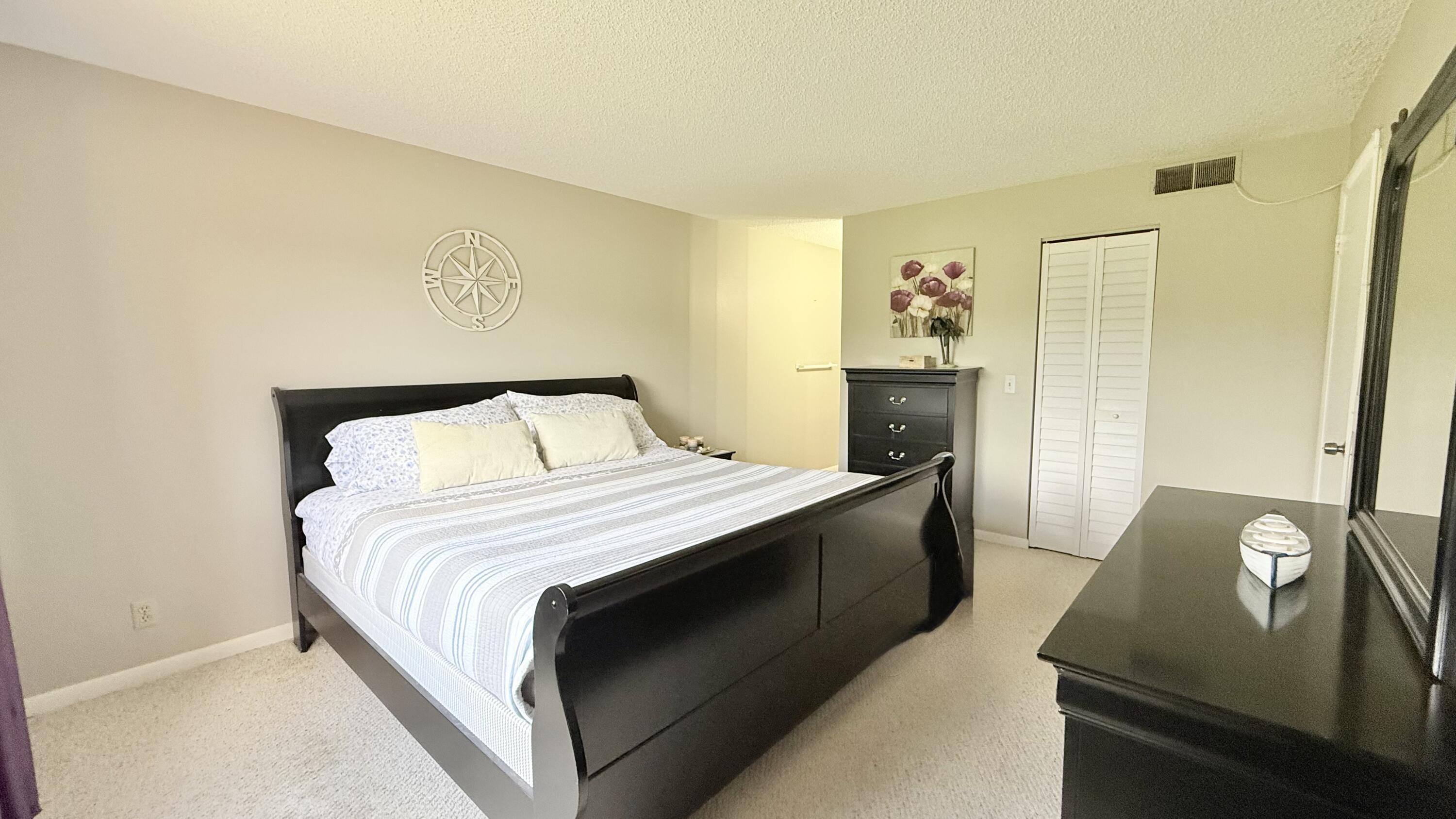 SAND DOLLAR NORTH CONDOMINIUM - Residential