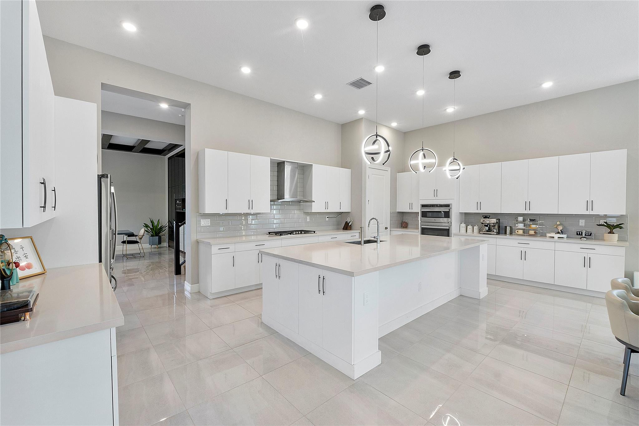 PARKLAND BAY - Residential