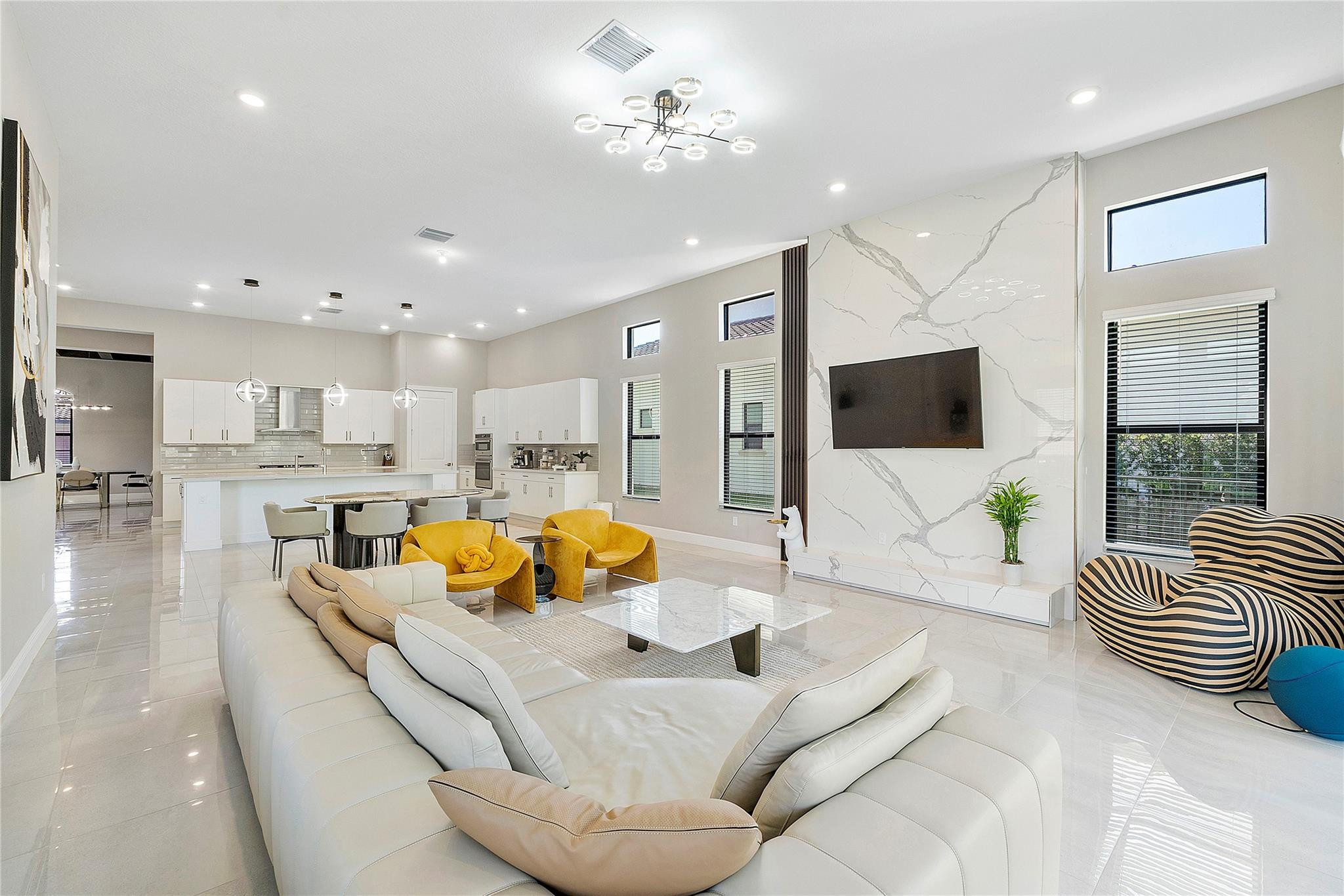 PARKLAND BAY - Residential