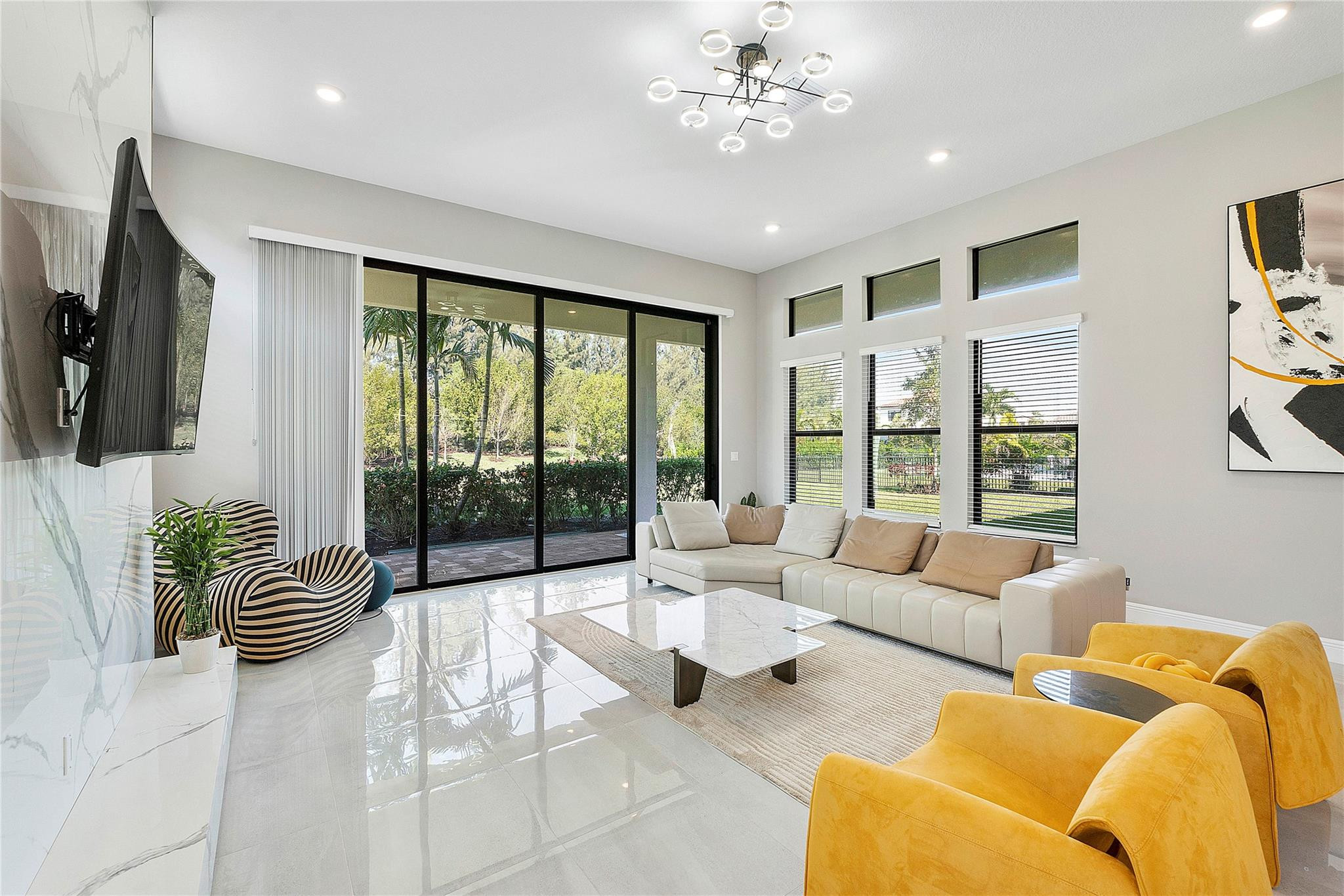 PARKLAND BAY - Residential