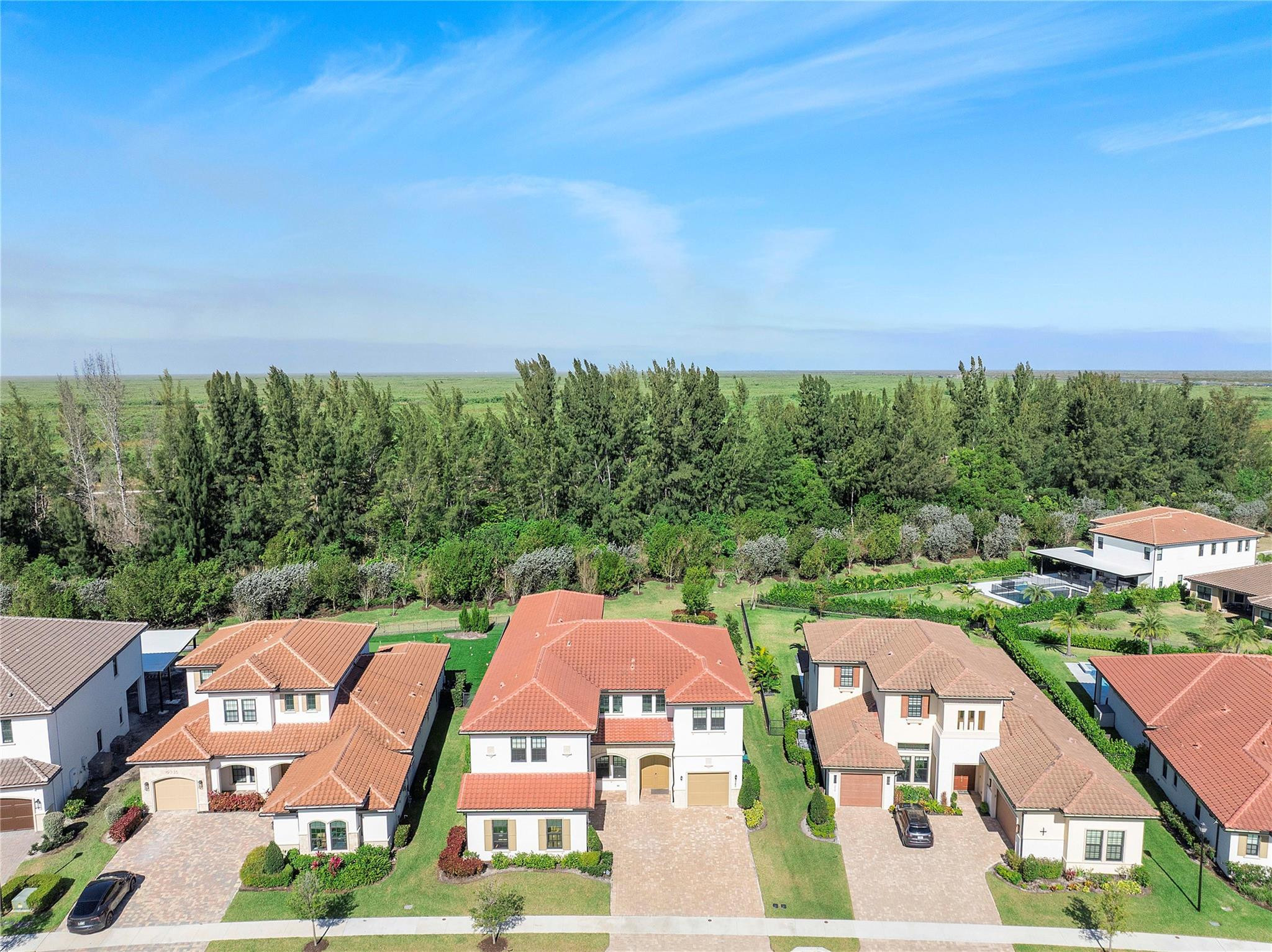 PARKLAND BAY - Residential