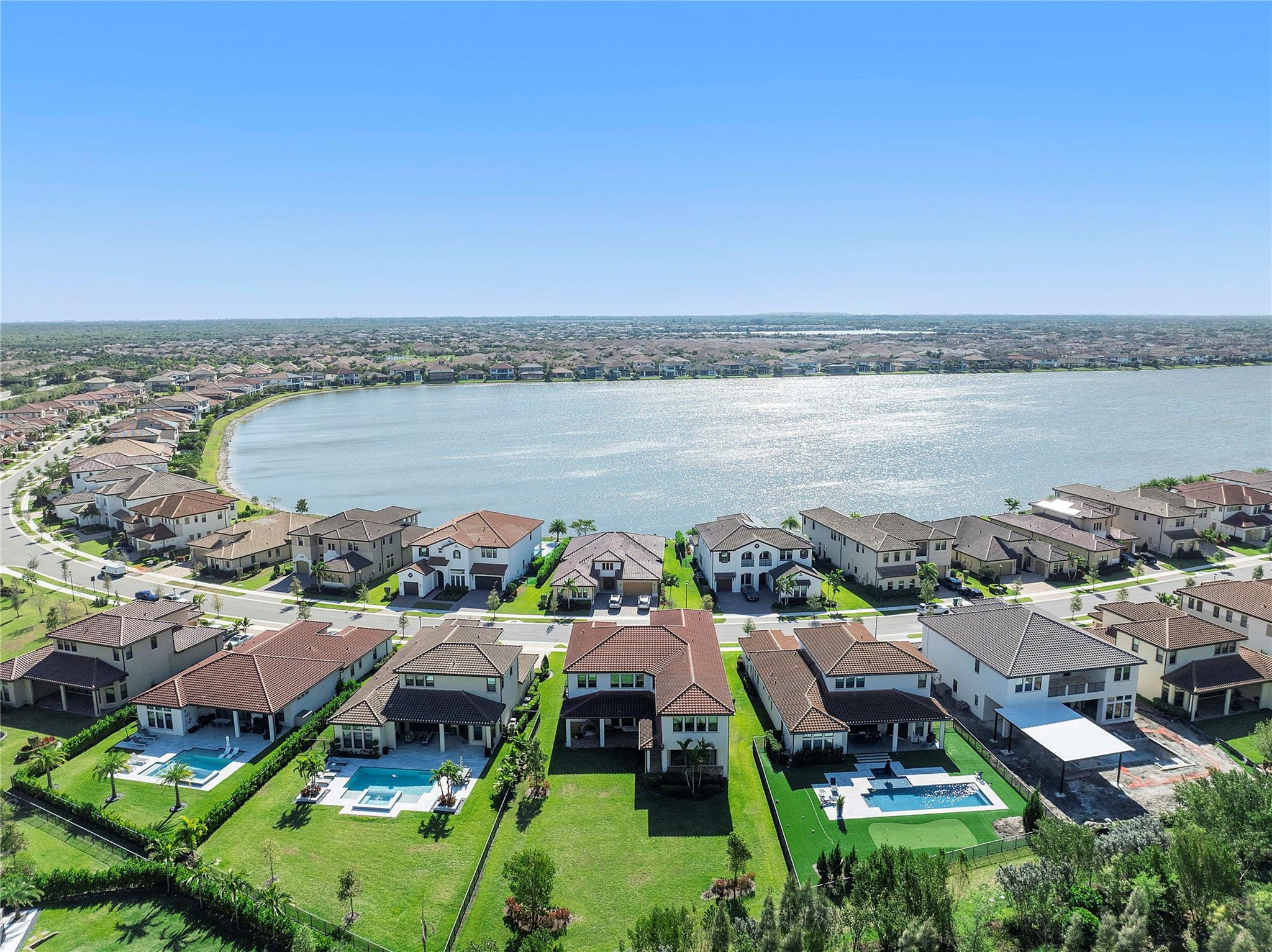 PARKLAND BAY - Residential