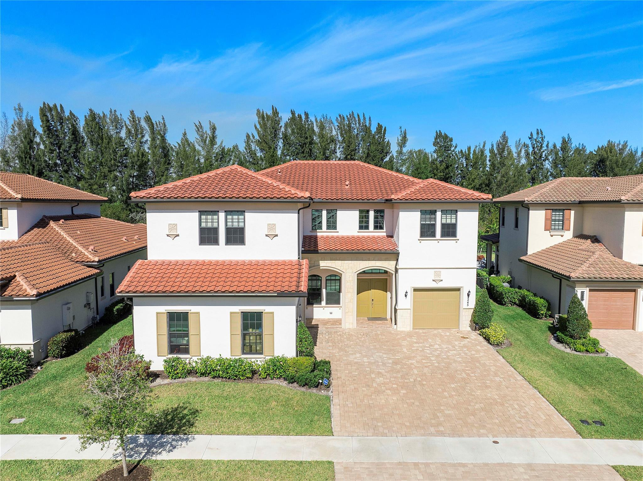 PARKLAND BAY - Residential
