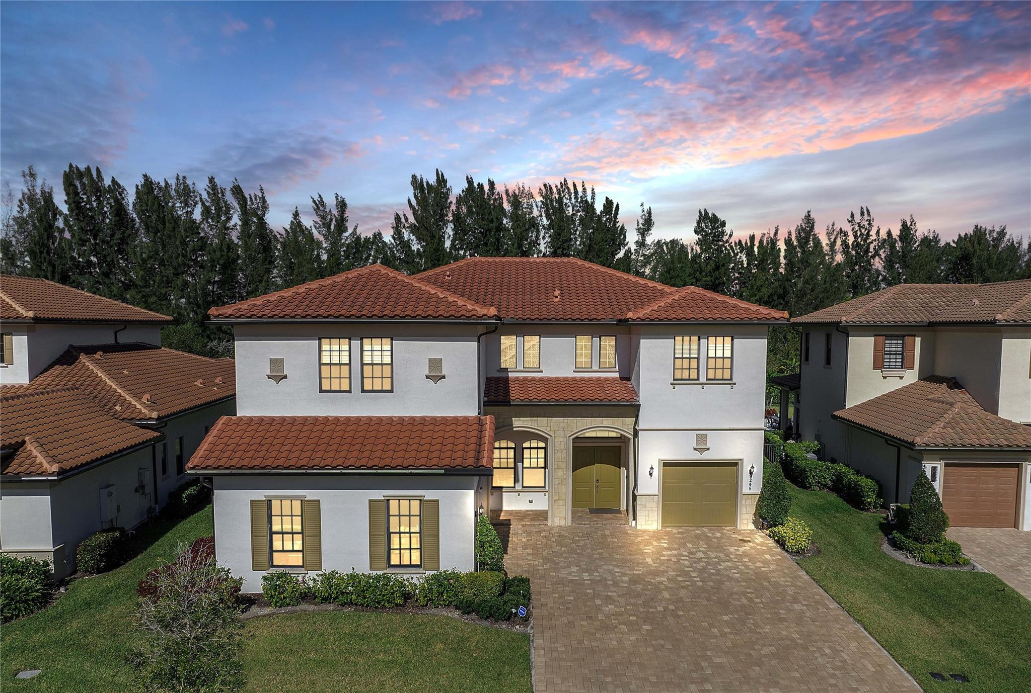 PARKLAND BAY - Residential