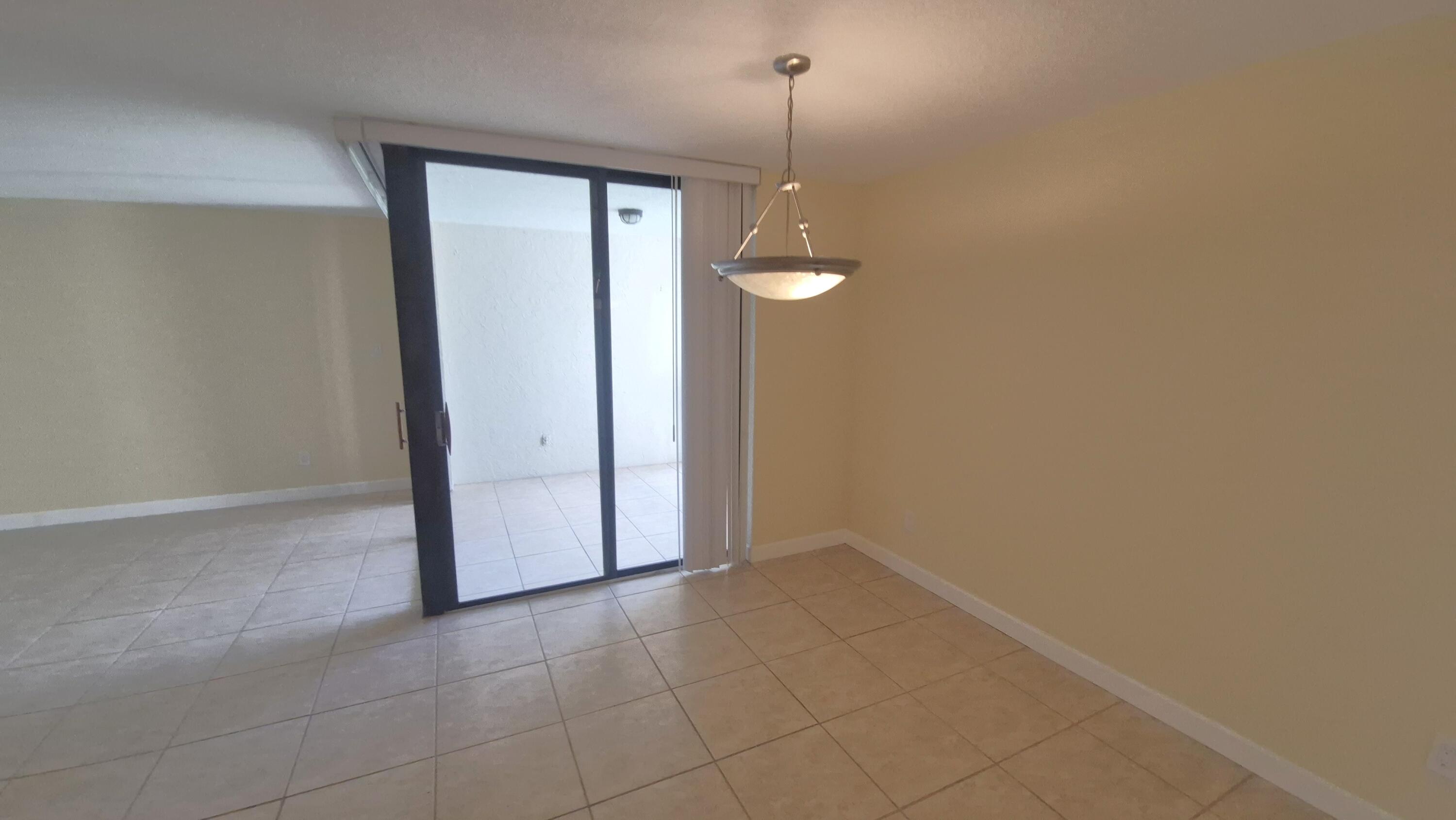 LAKESIDE CONDO - Residential Lease