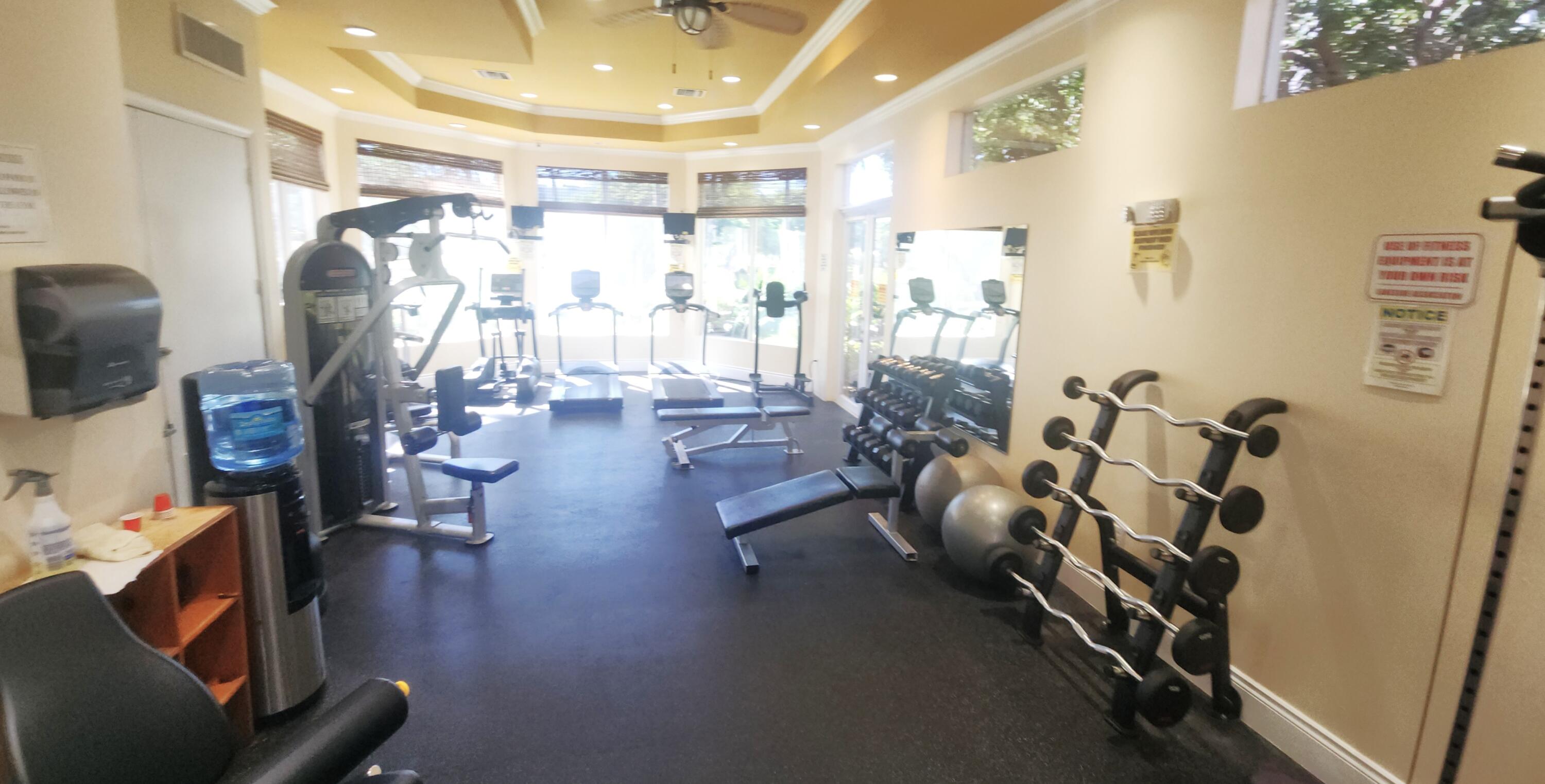 LAKESIDE CONDO - Residential Lease