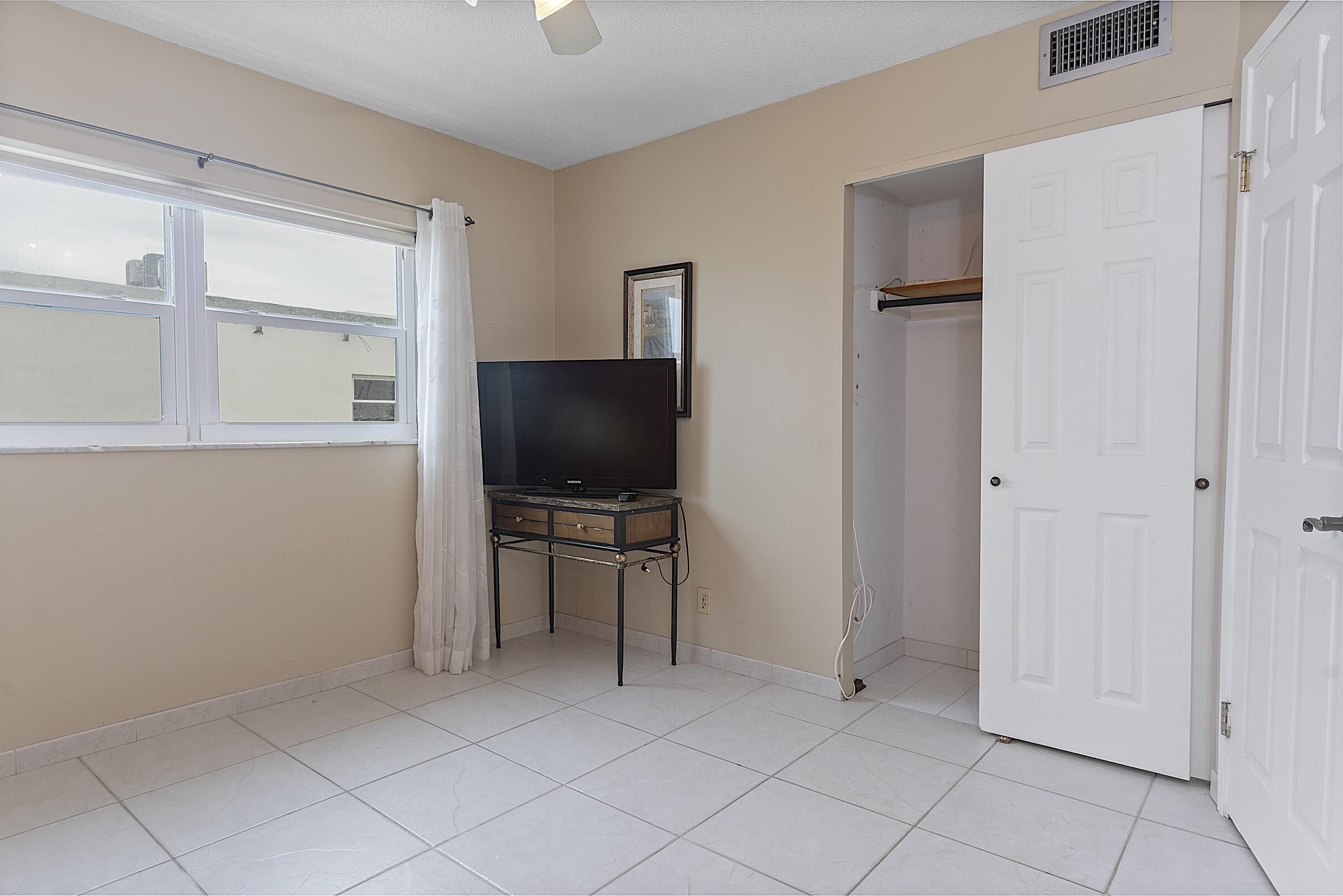 FAIRWAY SOUTH CO-OP - Residential