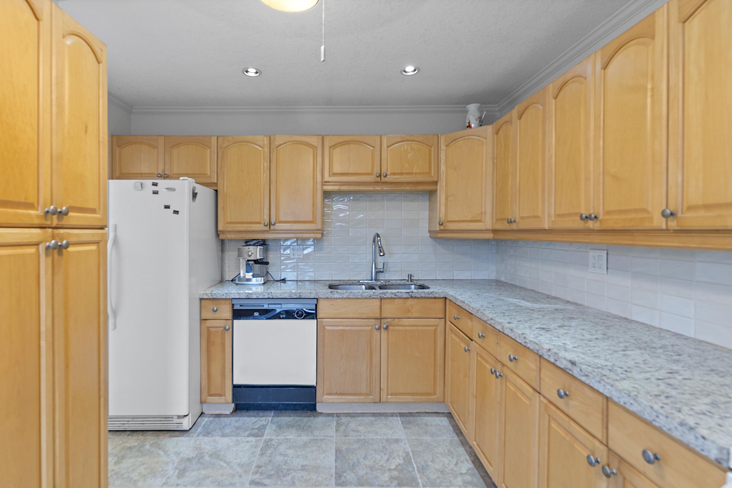 FAIRWAY SOUTH CO-OP - Residential