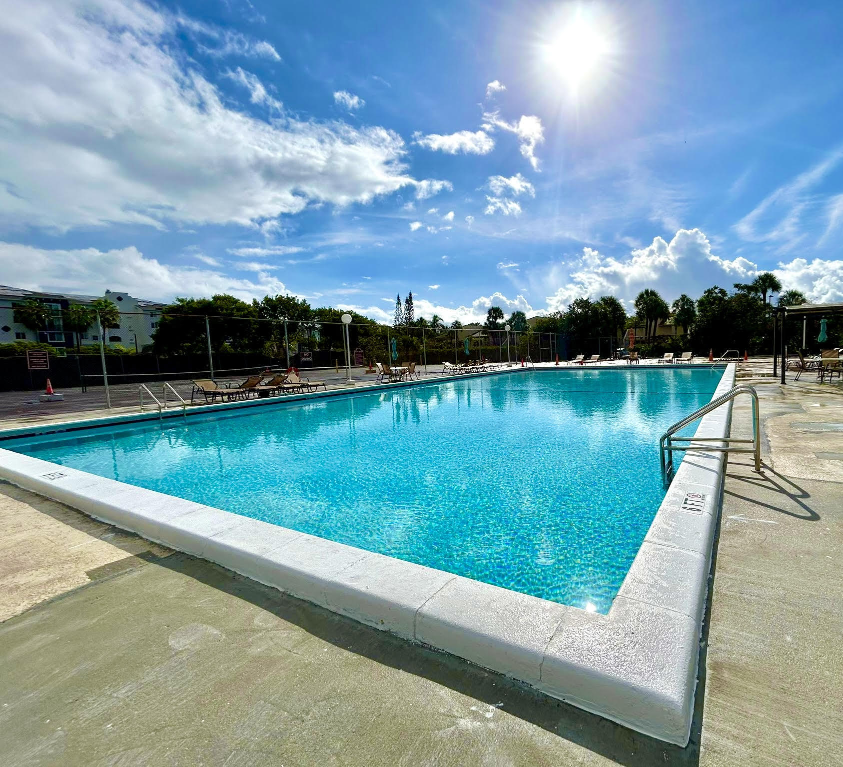 BREAKWATERS OF THE PALM BEACHES CONDO - Residential Lease