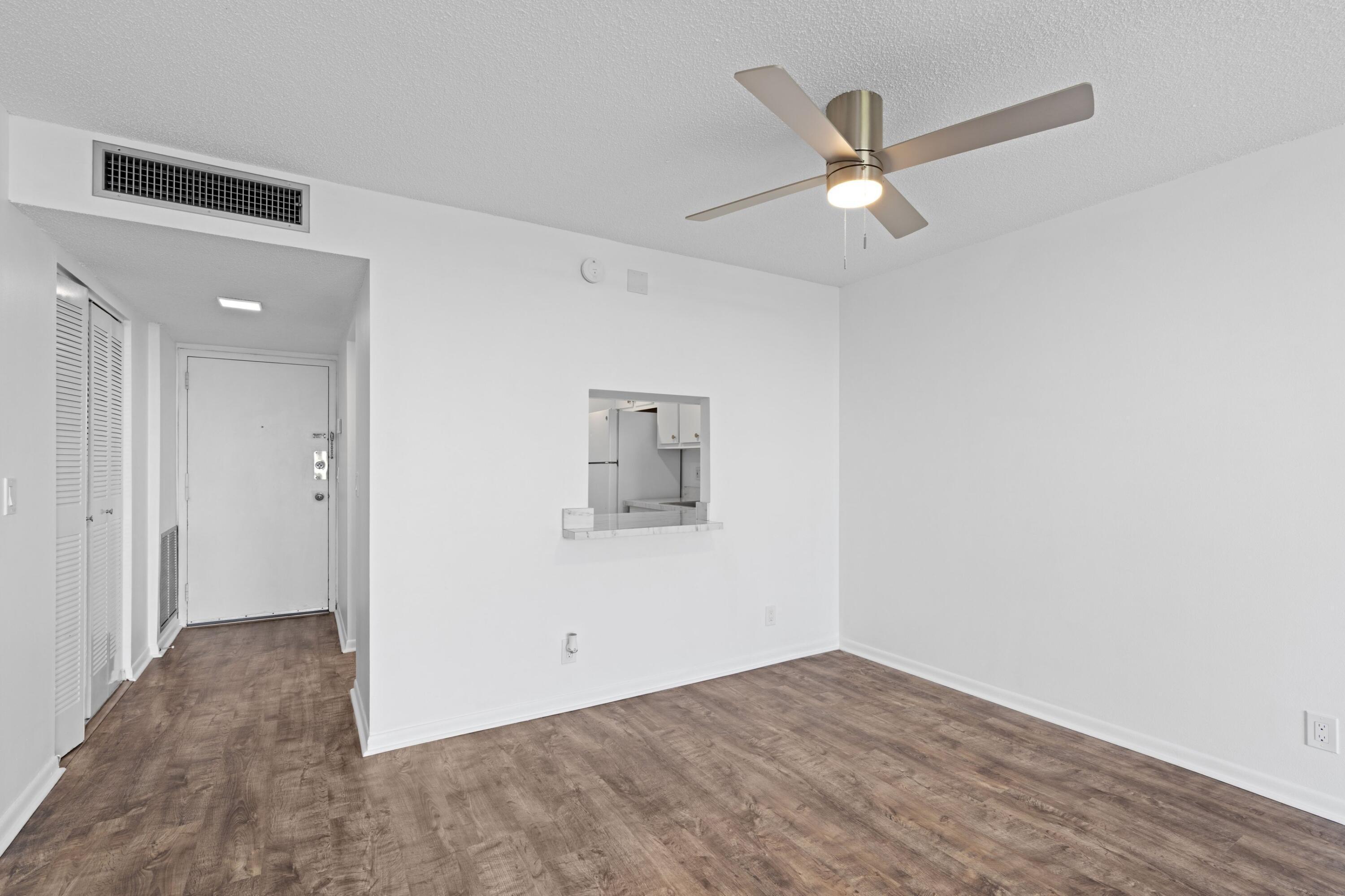 BREAKWATERS OF THE PALM BEACHES CONDO - Residential Lease