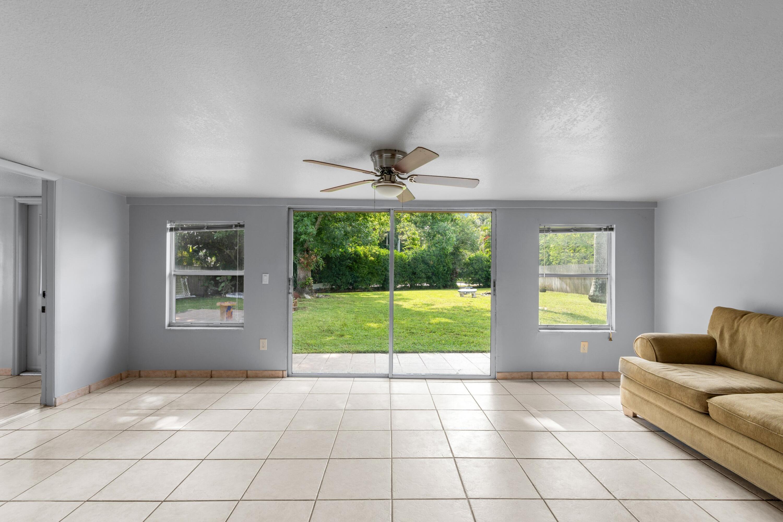 COUNTERPOINT ESTATES - Residential