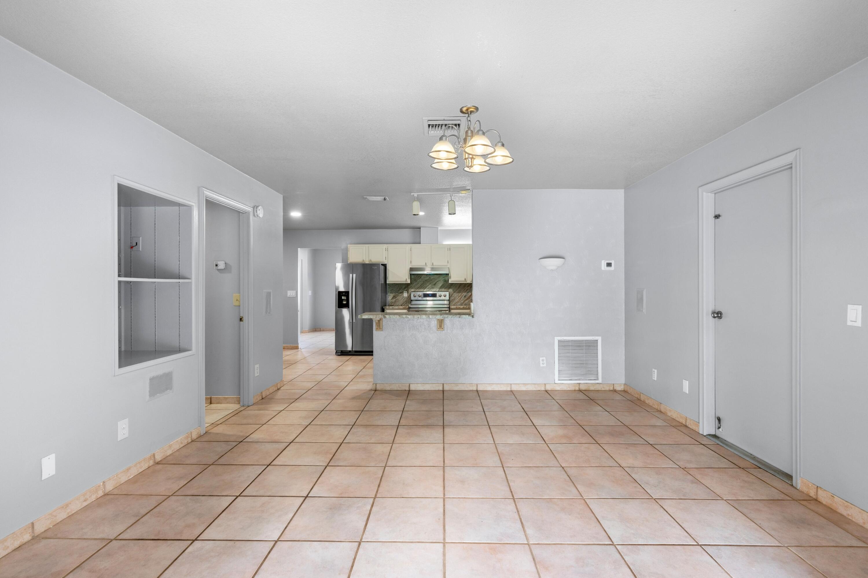 COUNTERPOINT ESTATES - Residential