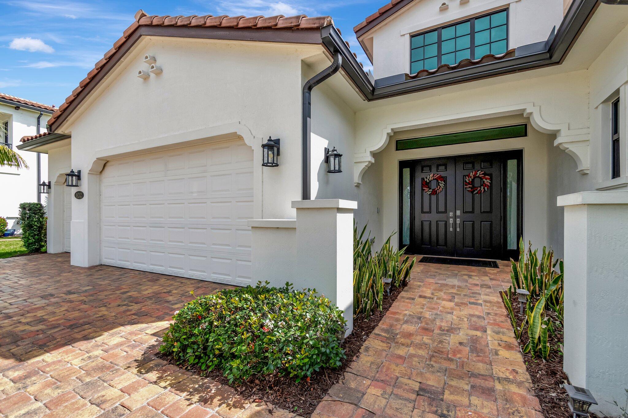 PALM MEADOWS ESTATES - Residential