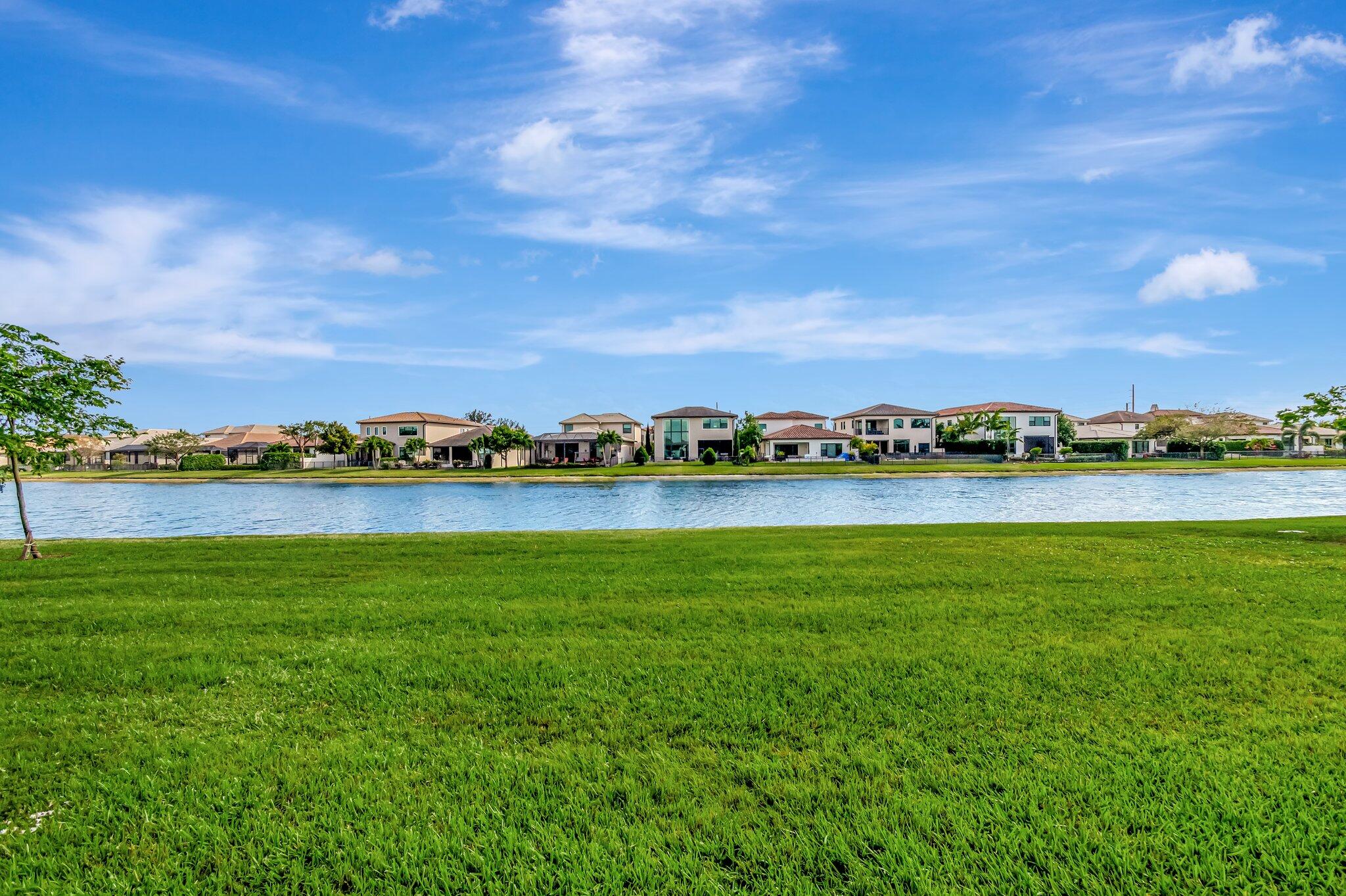 PALM MEADOWS ESTATES - Residential