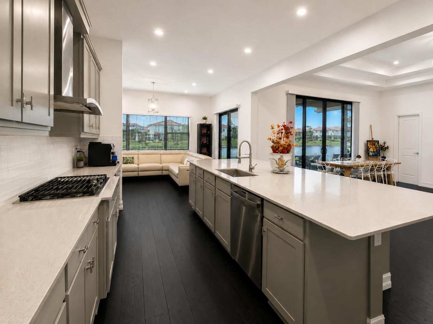 PALM MEADOWS ESTATES - Residential