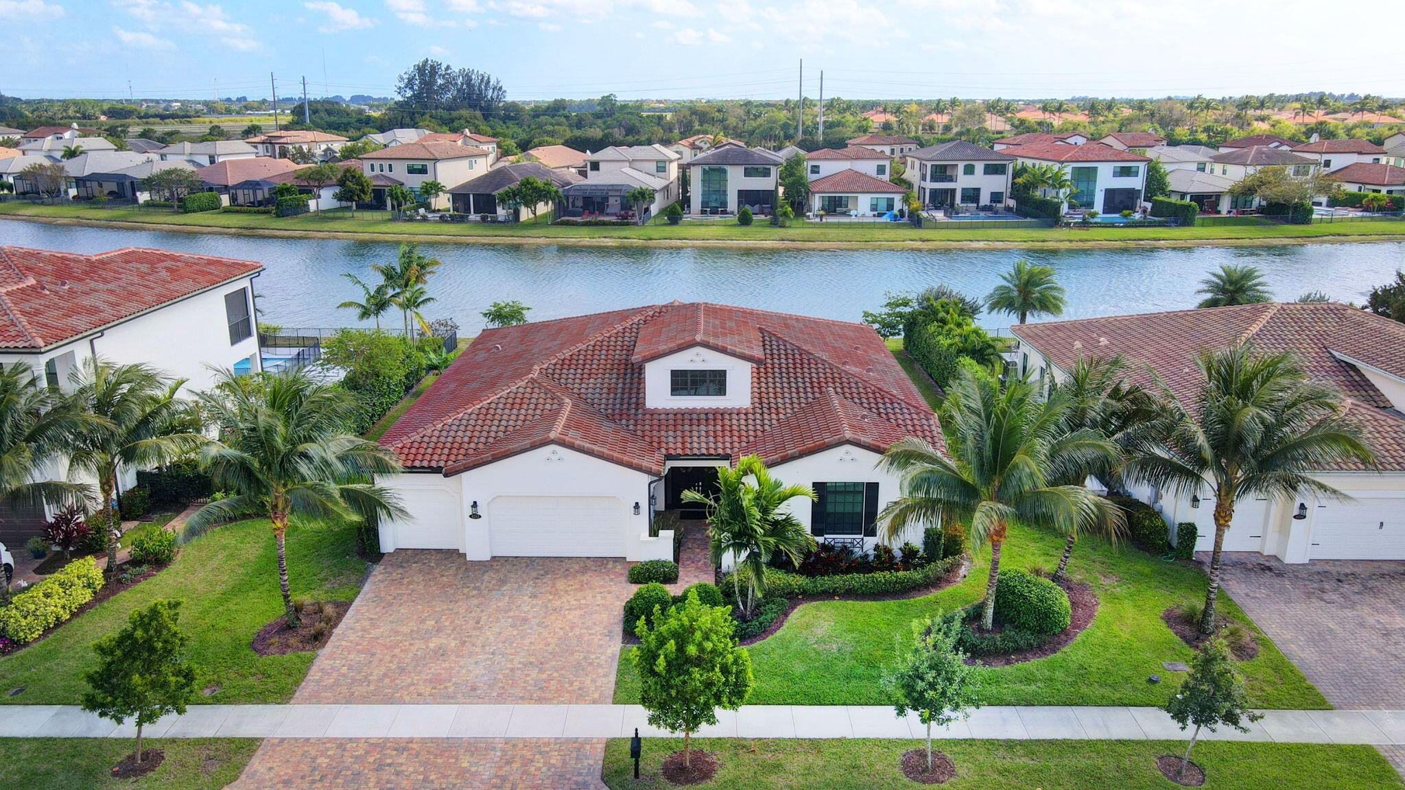 PALM MEADOWS ESTATES - Residential