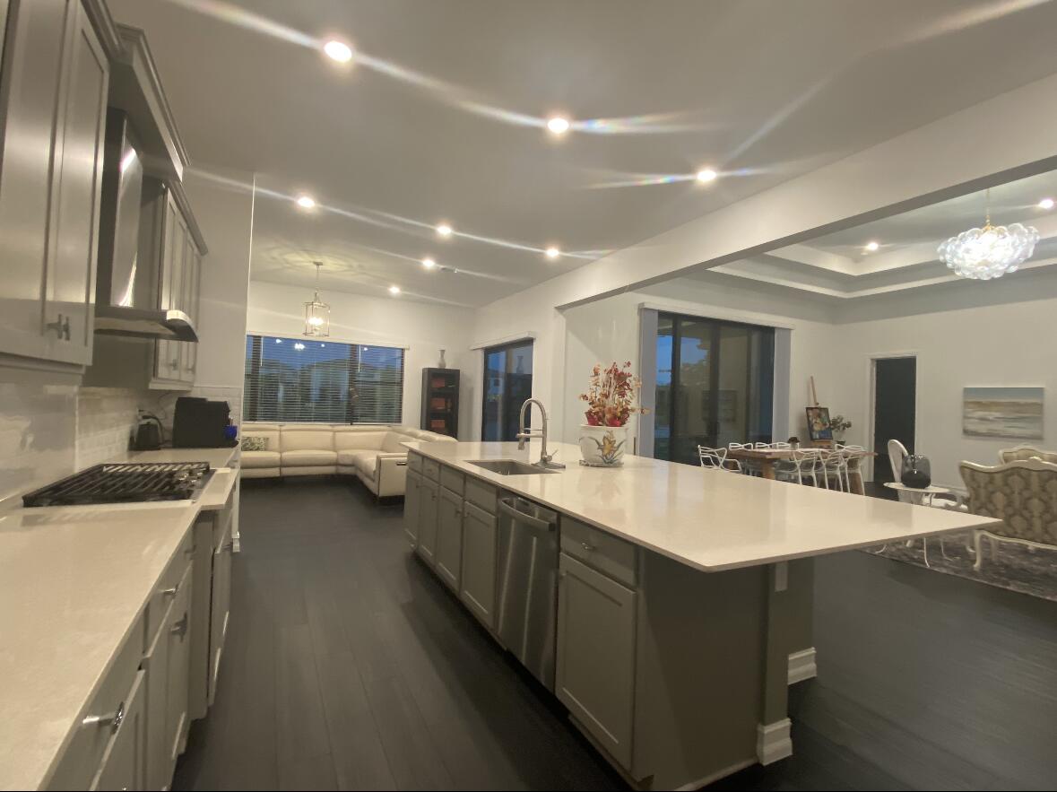 PALM MEADOWS ESTATES - Residential