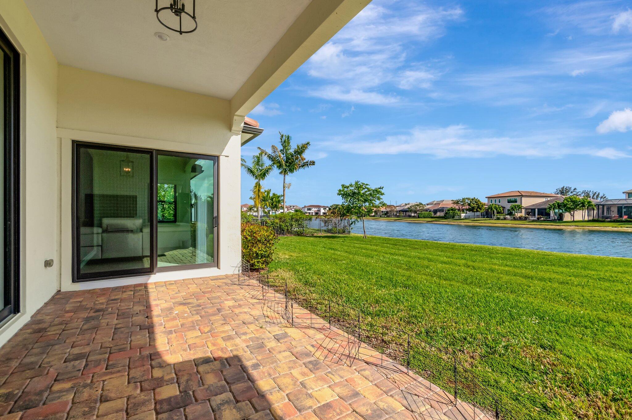 PALM MEADOWS ESTATES - Residential