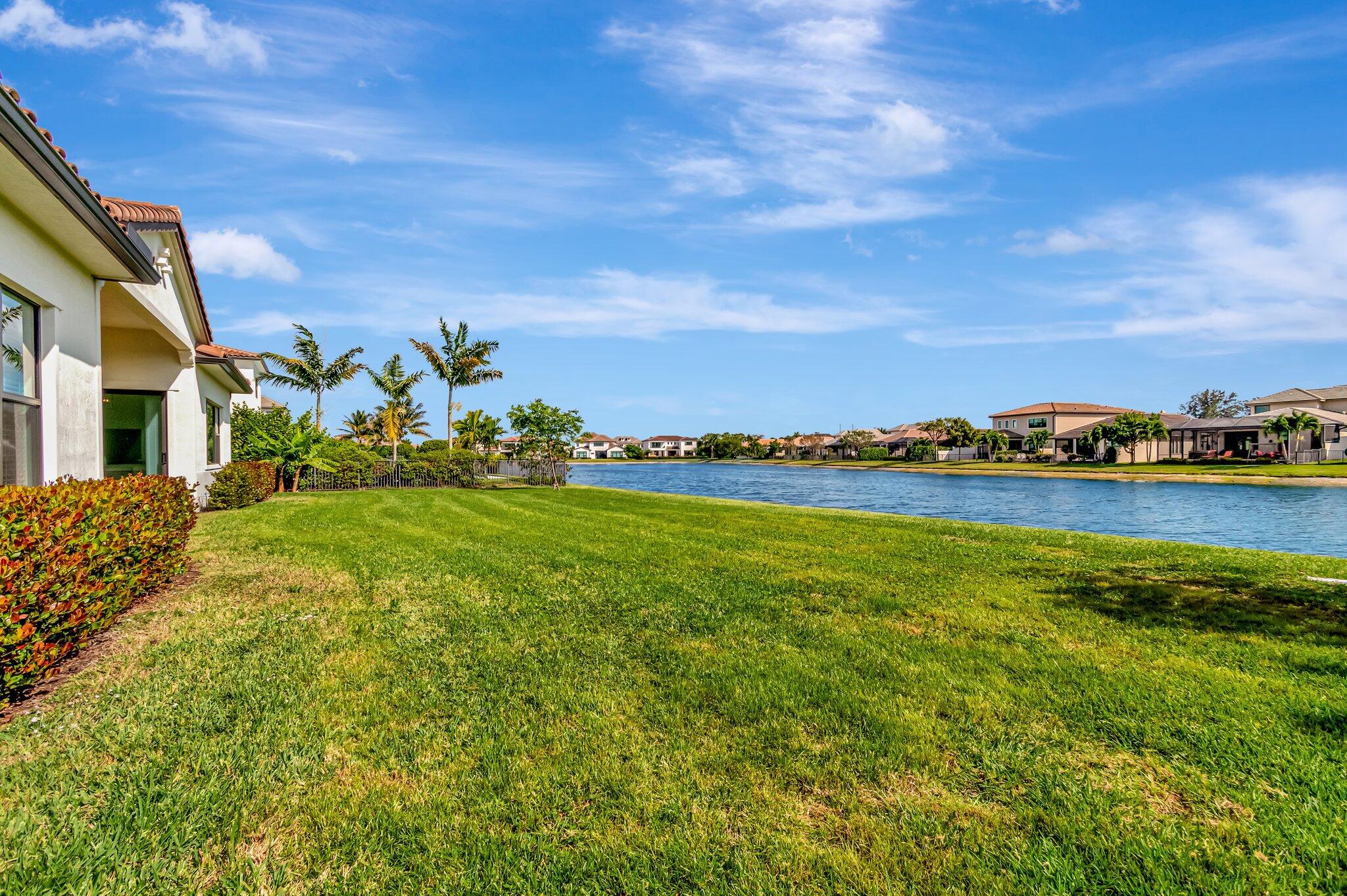 PALM MEADOWS ESTATES - Residential
