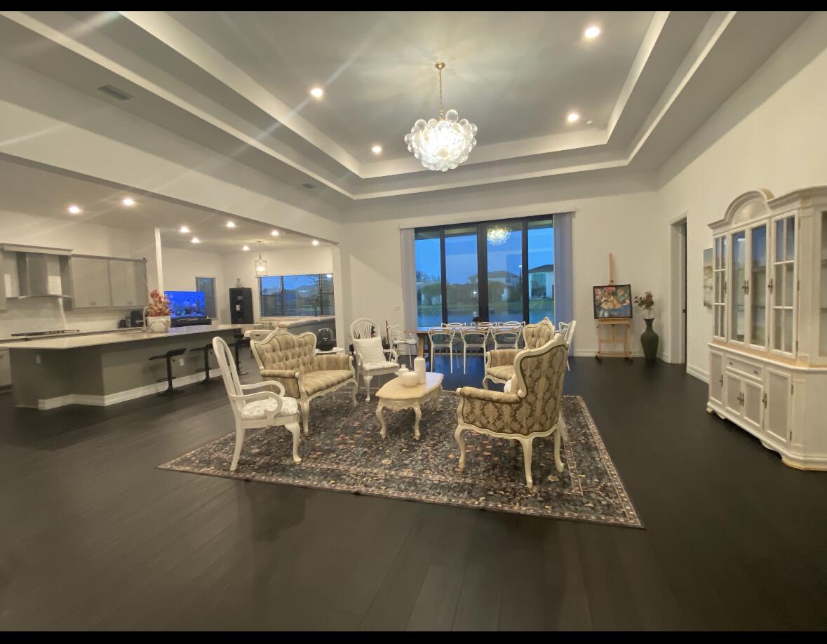 PALM MEADOWS ESTATES - Residential