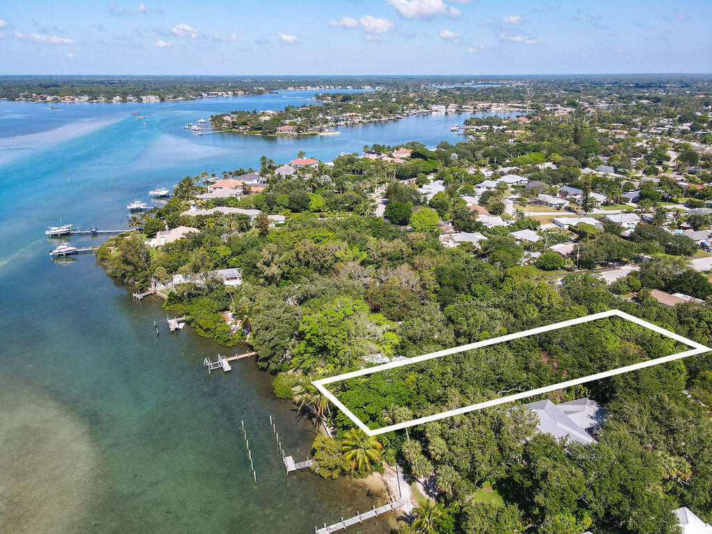 RIVERSIDE ON THE LOXAHATCHEE - Residential