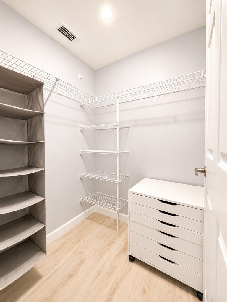 EASTBROOKE COACH HOMES CONDO - Residential Lease