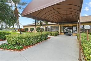 LAKESIDE GREEN 8 - Residential