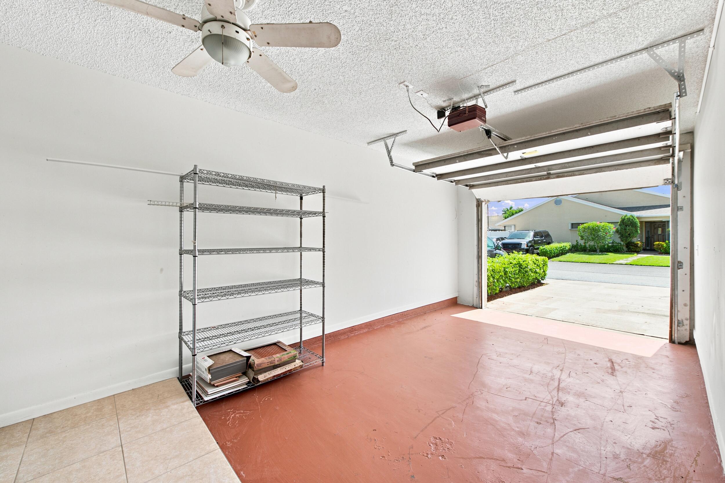 LAKESIDE GREEN 8 - Residential