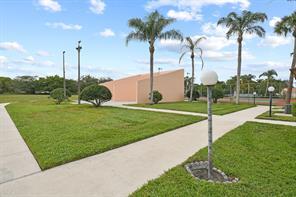 LAKESIDE GREEN 8 - Residential