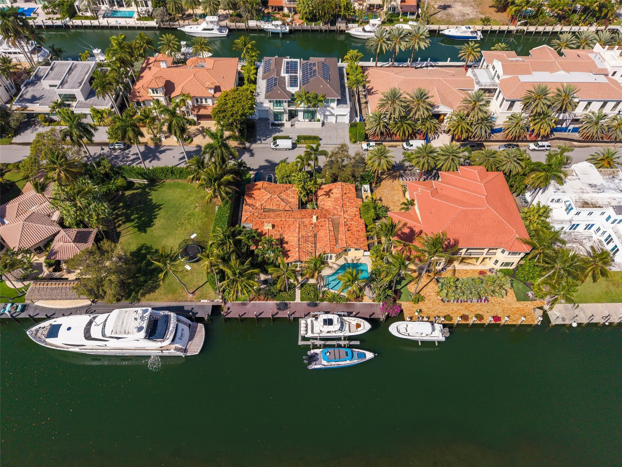 STILWELL ISLES - Residential Lease