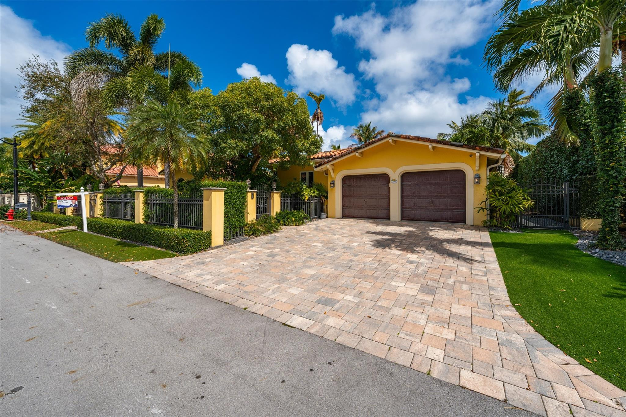 STILWELL ISLES - Residential Lease