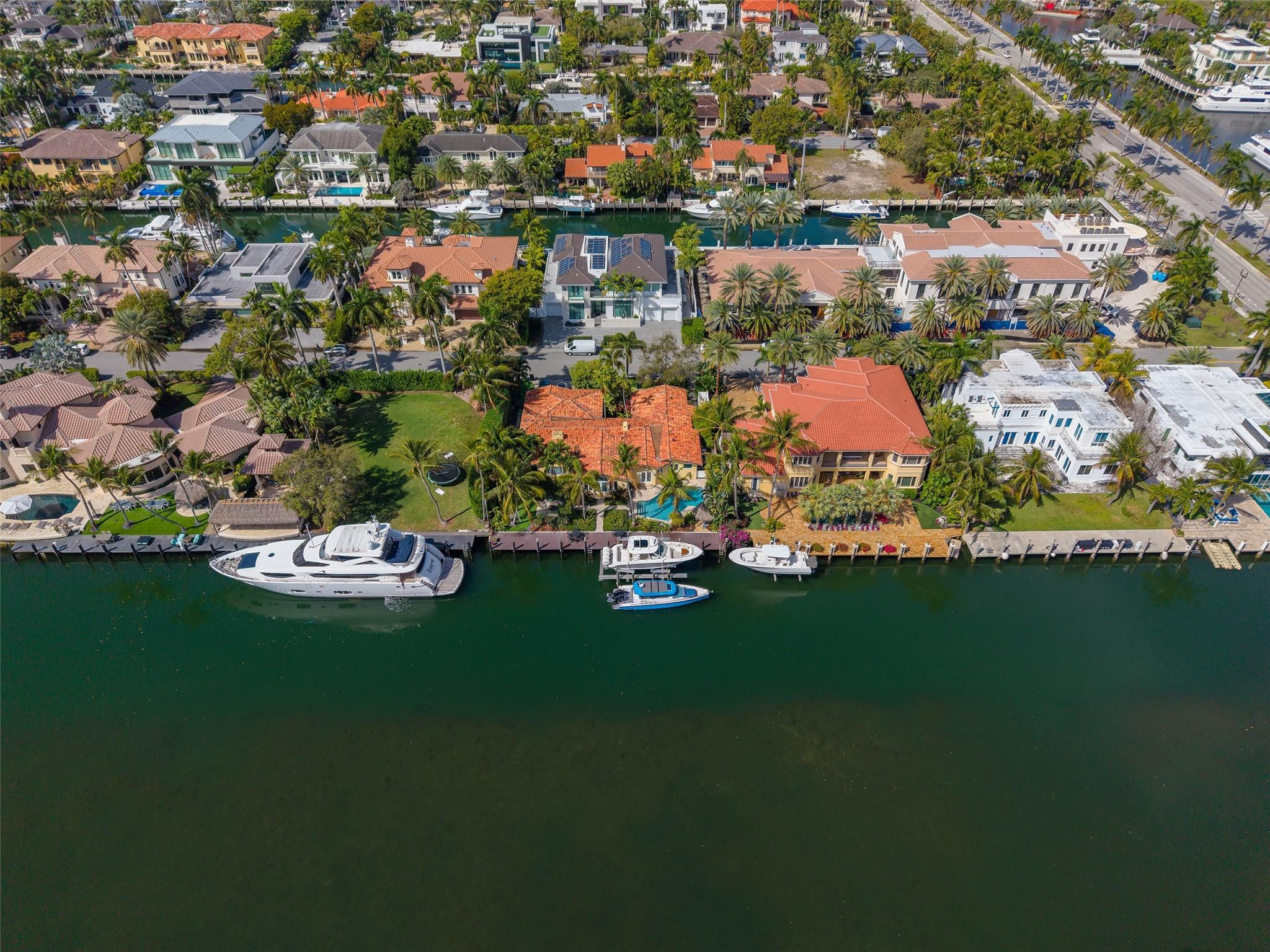 STILWELL ISLES - Residential Lease