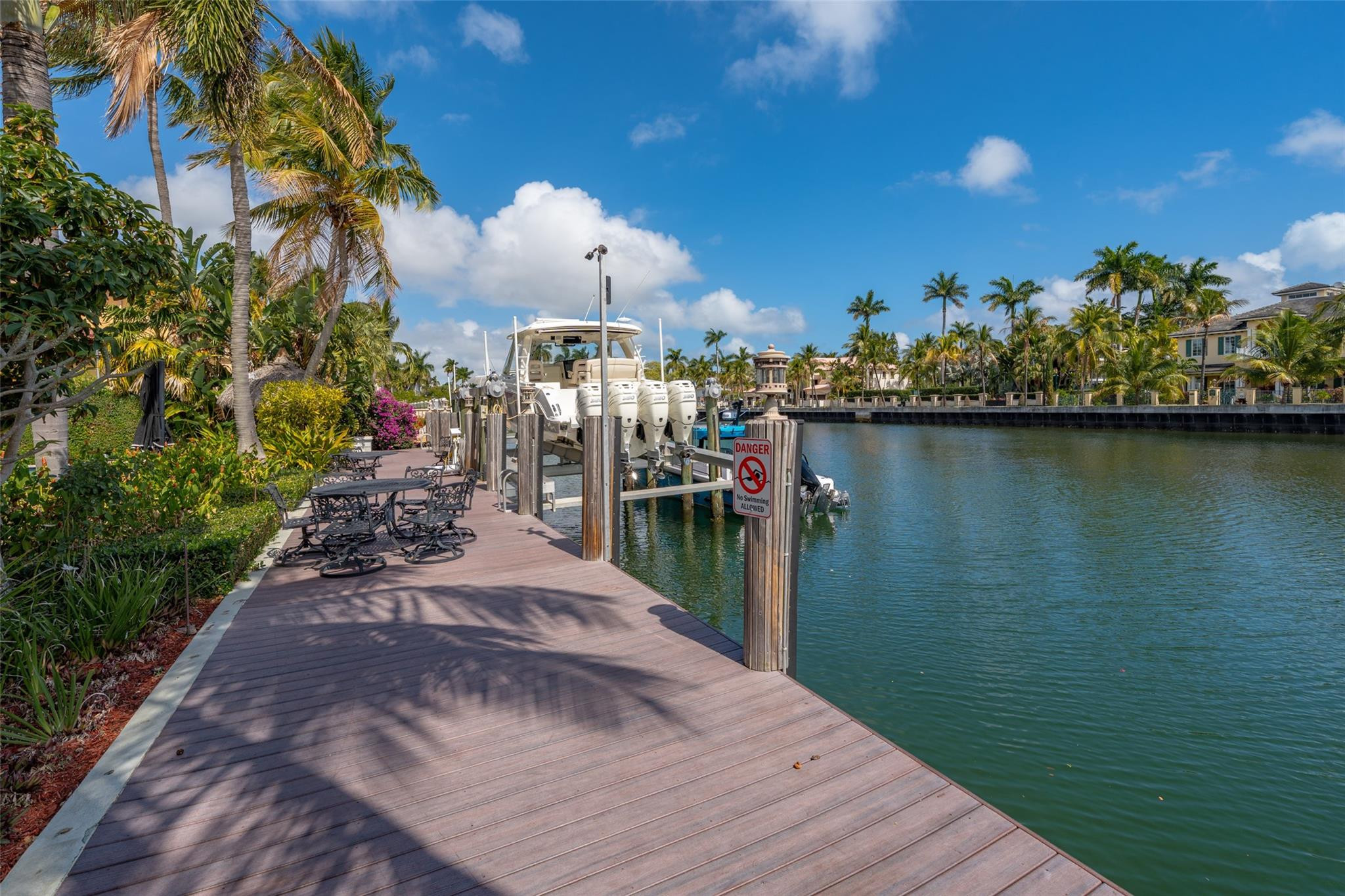 STILWELL ISLES - Residential Lease
