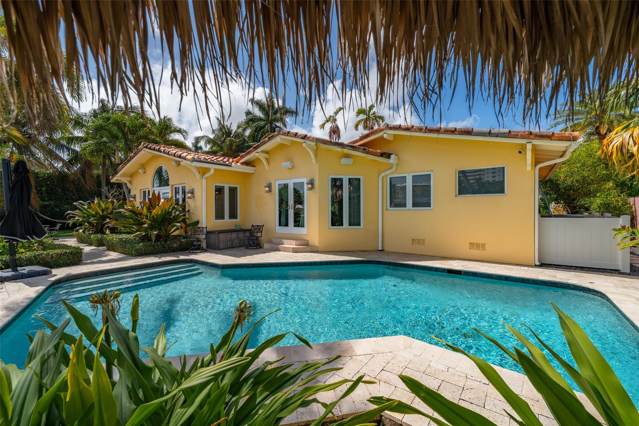 STILWELL ISLES - Residential Lease