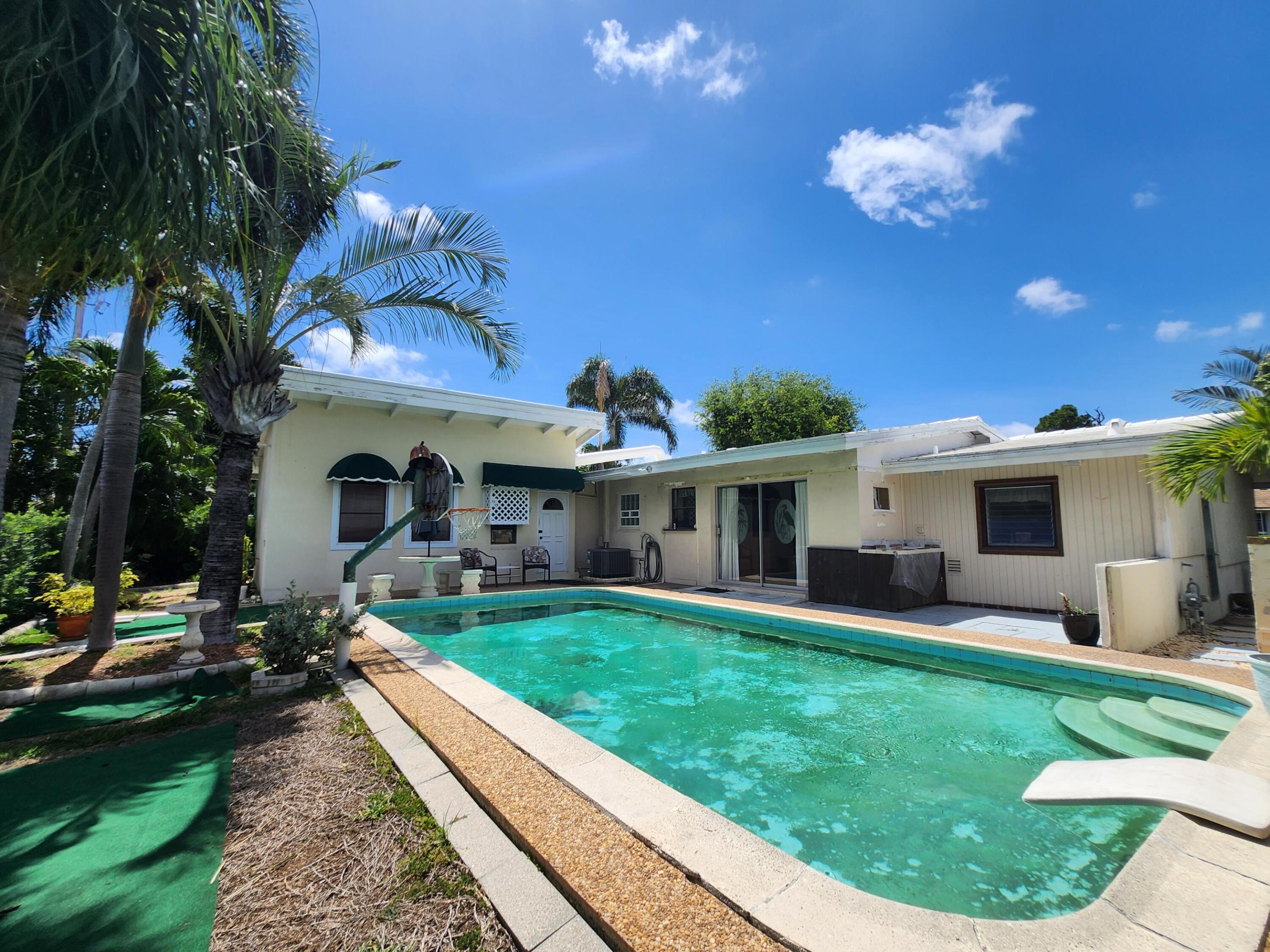 NORWOOD - Residential