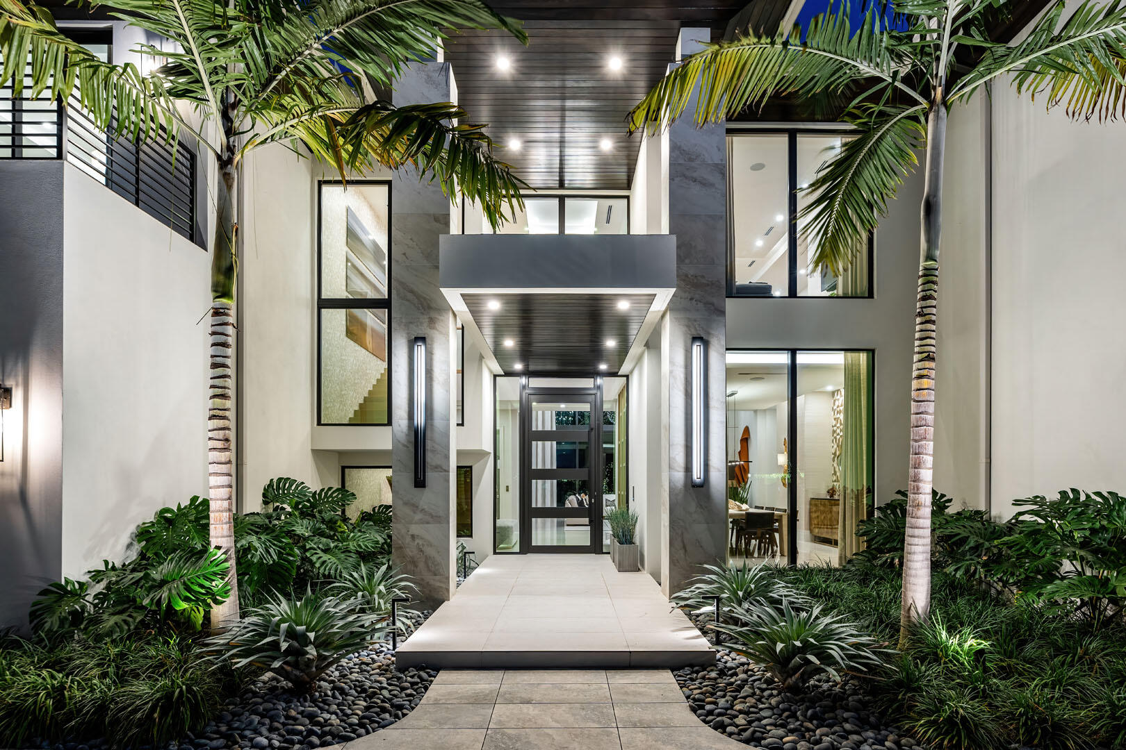 ROYAL PALM YACHT & COUNTRY CLUB - Residential