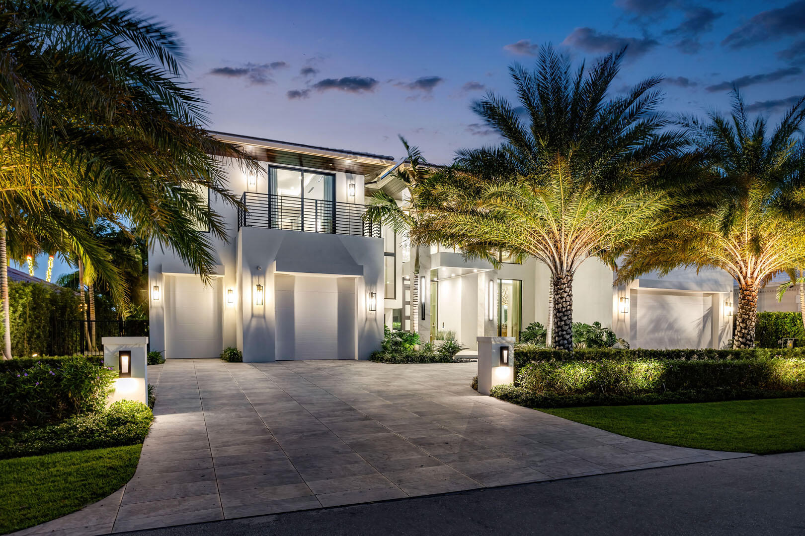 ROYAL PALM YACHT & COUNTRY CLUB - Residential