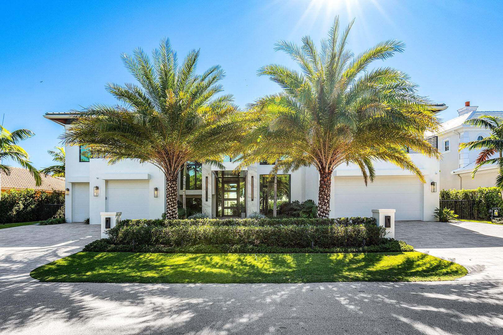ROYAL PALM YACHT & COUNTRY CLUB - Residential