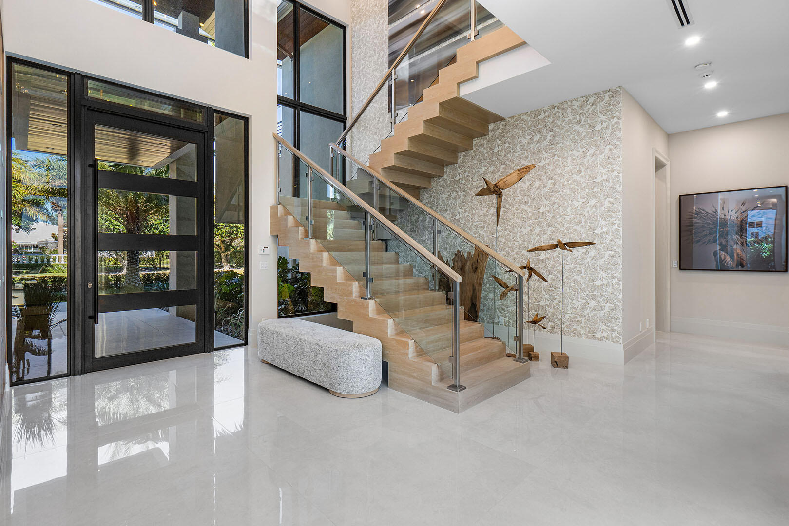 ROYAL PALM YACHT & COUNTRY CLUB - Residential