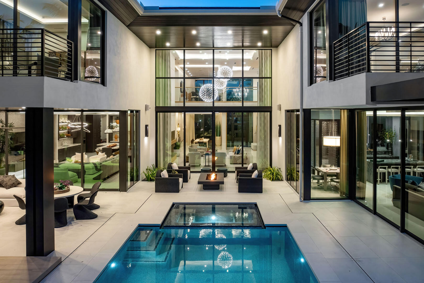 ROYAL PALM YACHT & COUNTRY CLUB - Residential