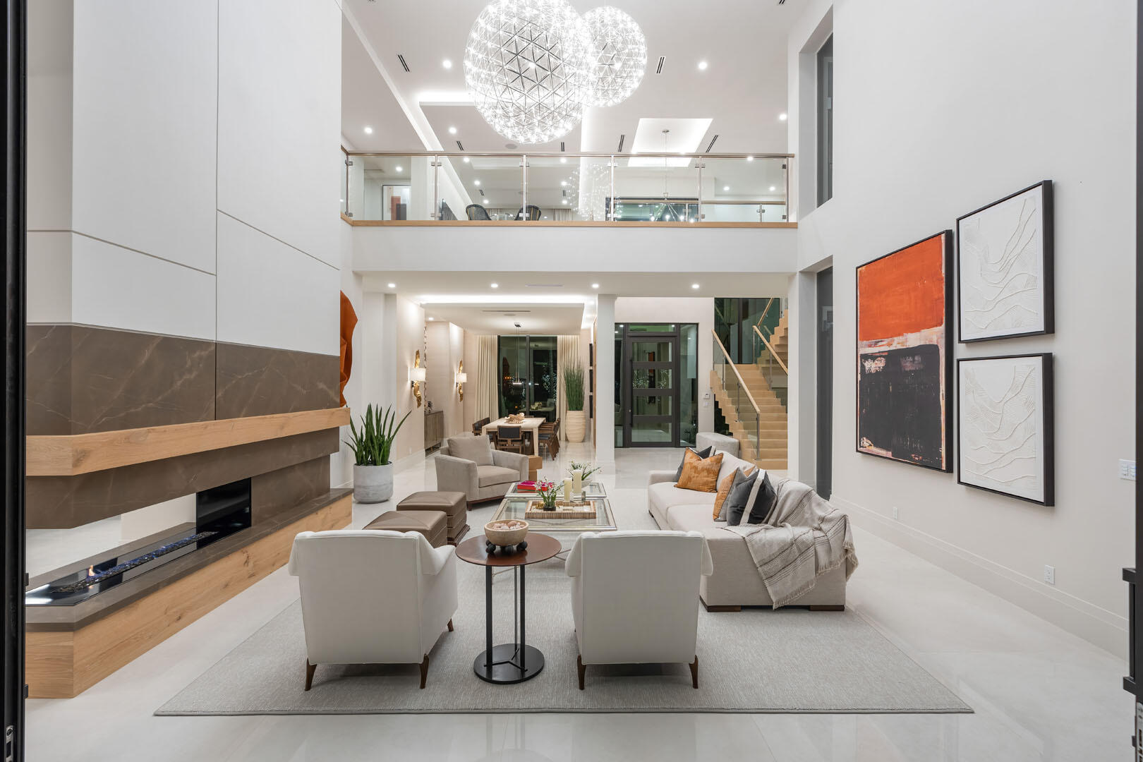 ROYAL PALM YACHT & COUNTRY CLUB - Residential