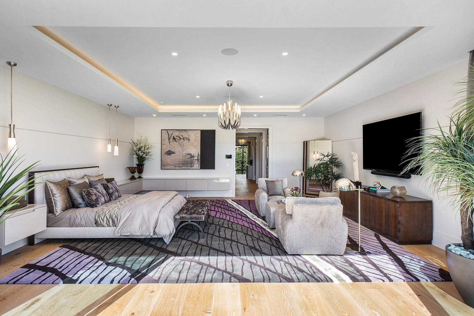 ROYAL PALM YACHT & COUNTRY CLUB - Residential