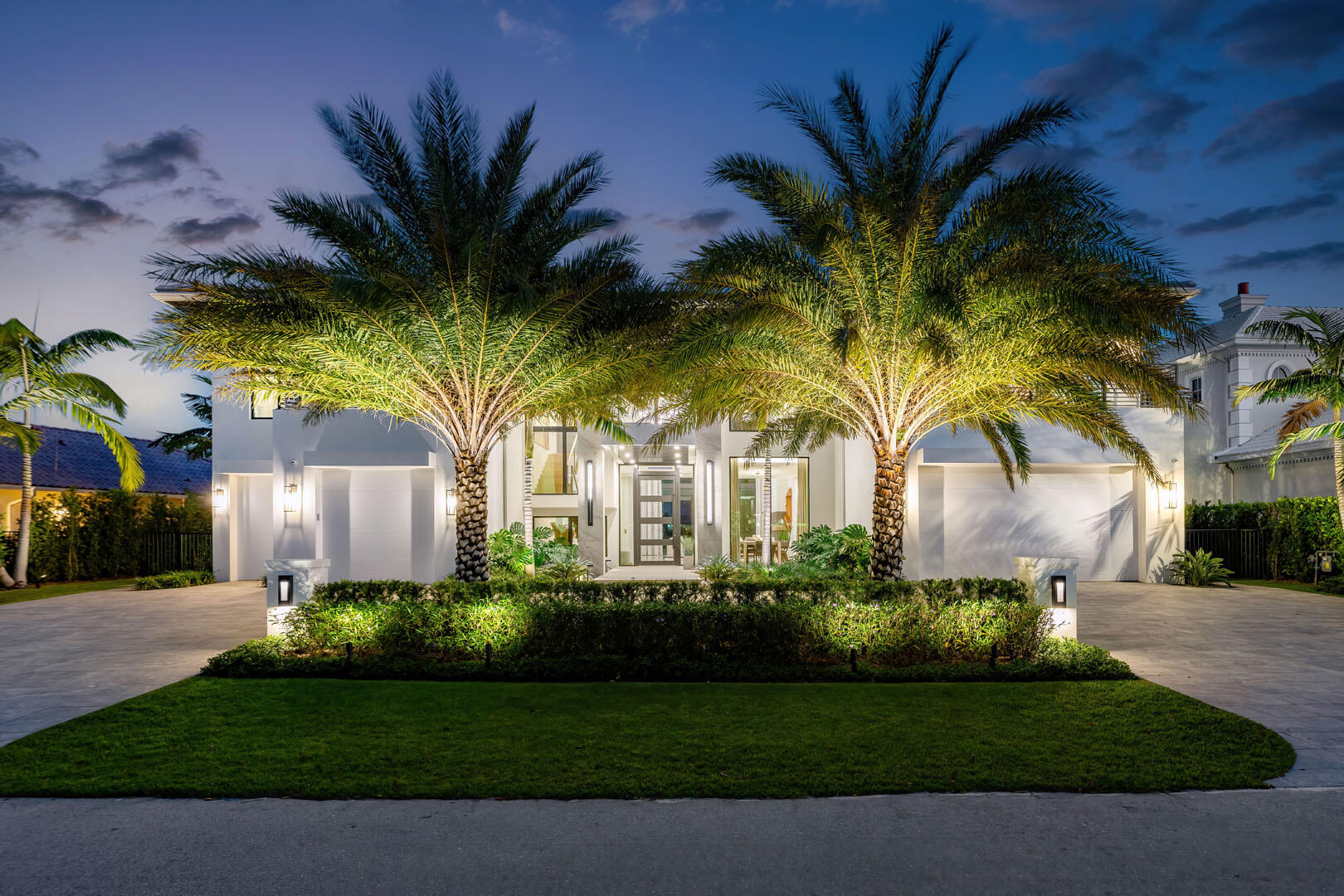 ROYAL PALM YACHT & COUNTRY CLUB - Residential